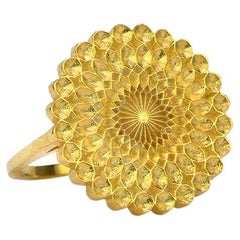 Geometric Sun Ring In 18k Yellow Gold 