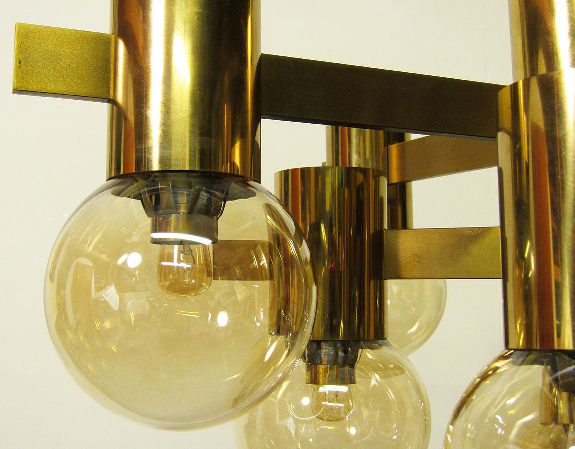 Geometric Swedish 1970s Chandelier in Brass and Glass by Hans-Agne Jakobsson For Sale 3