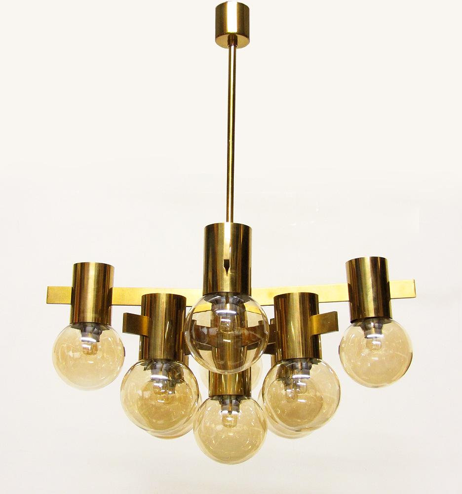 Geometric Swedish 1970s Chandelier in Brass and Glass by Hans-Agne Jakobsson In Good Condition For Sale In Shepperton, Surrey