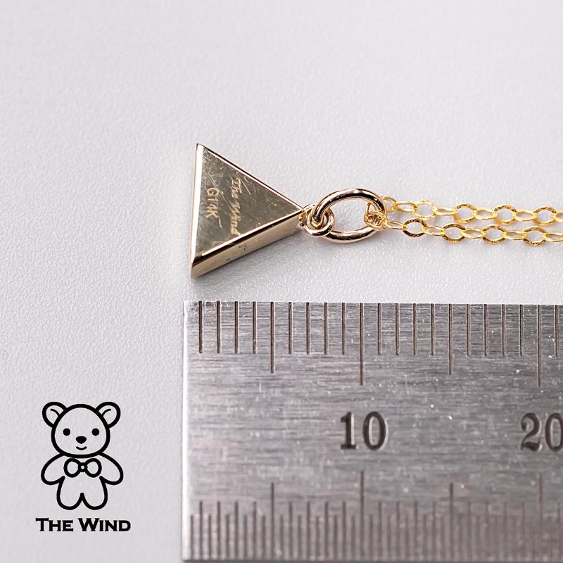 Pendentif doublet opale australienne en forme de triangle géométrique en or jaune 14 carats Unisexe en vente