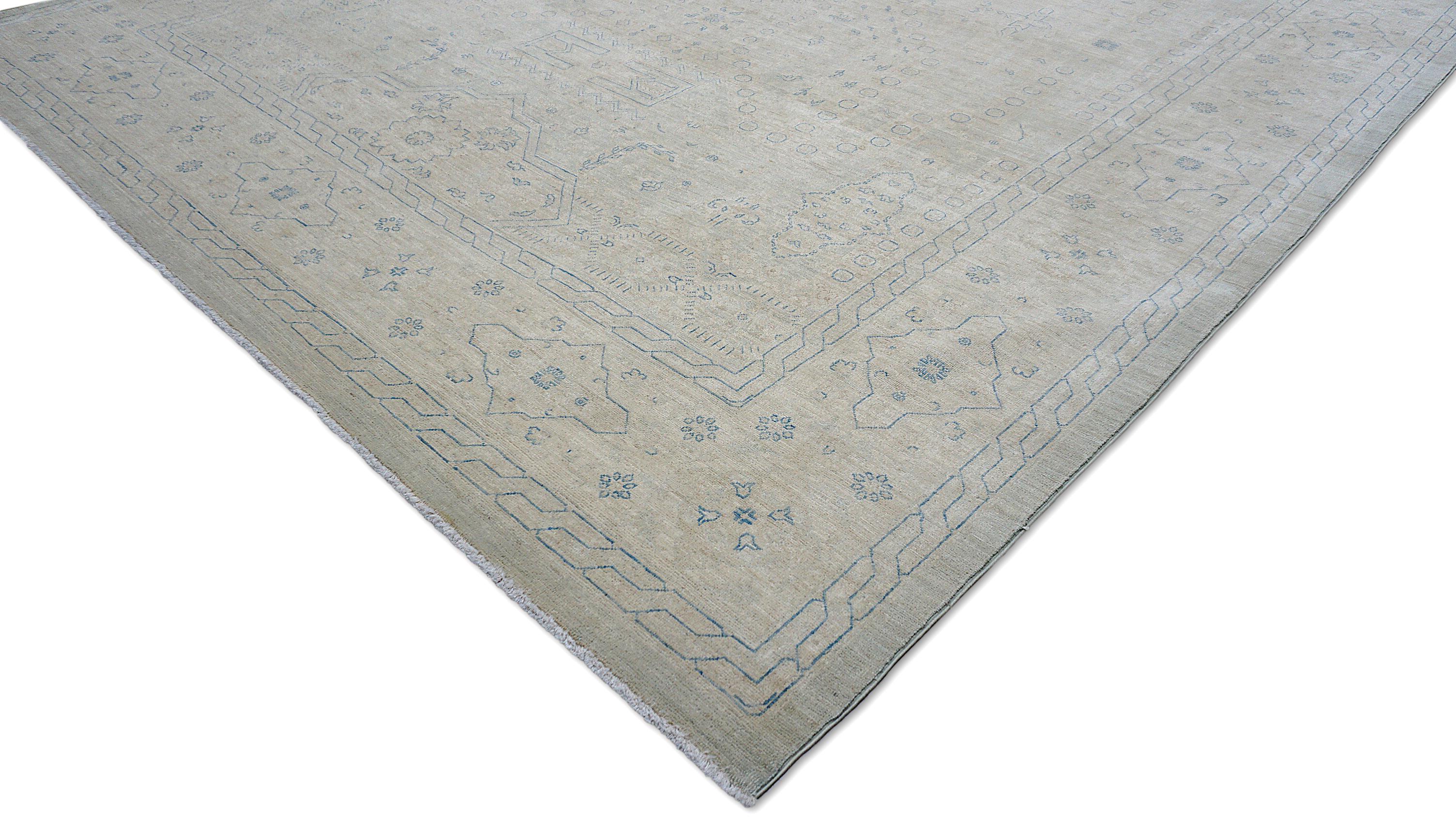 Alfombra Geométrica de Diseño Tribal en Suave Beige y Azul Claro 8'11''x11'8'' Anudado a mano en venta