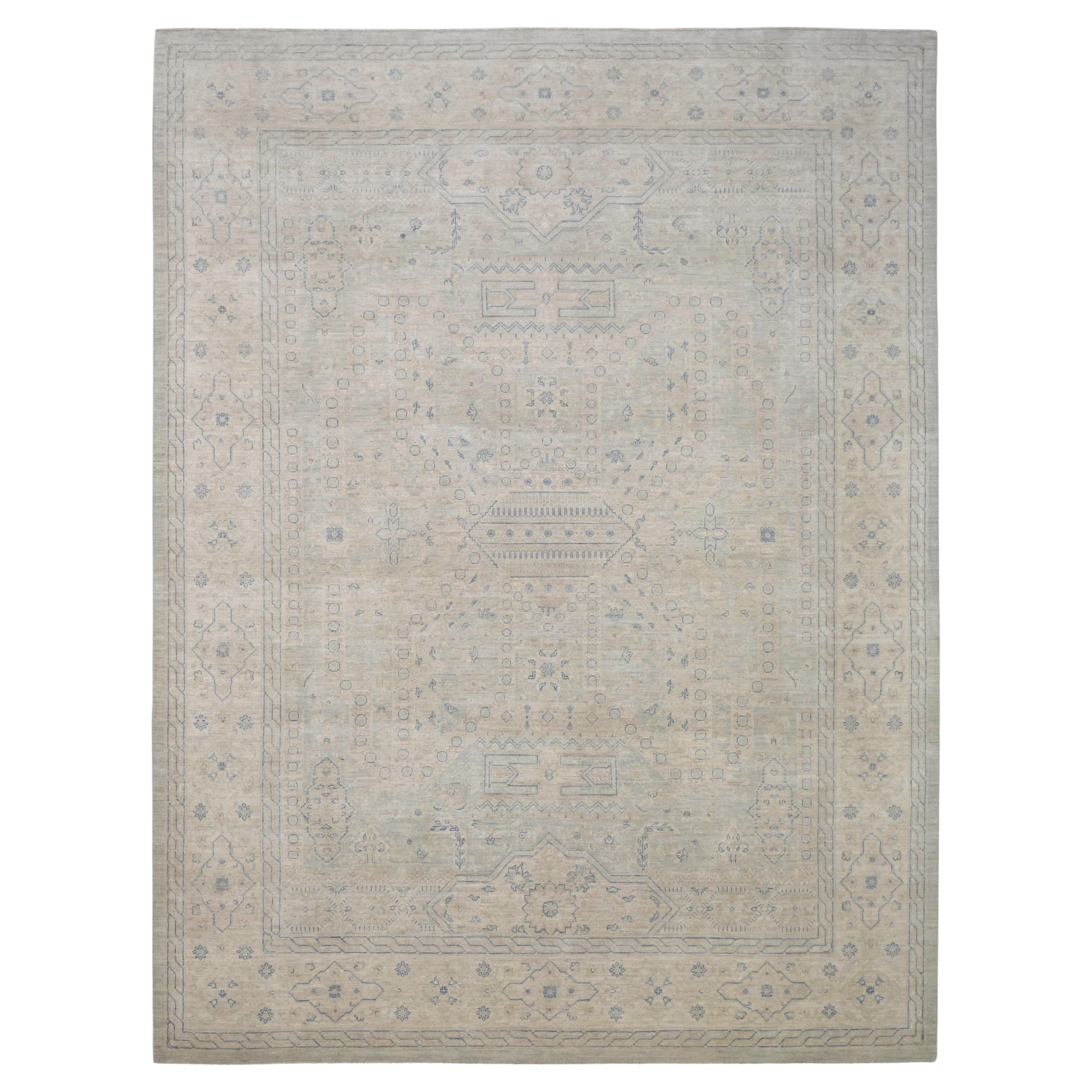 Alfombra Geométrica de Diseño Tribal en Suave Beige y Azul Claro 8'11''x11'8''