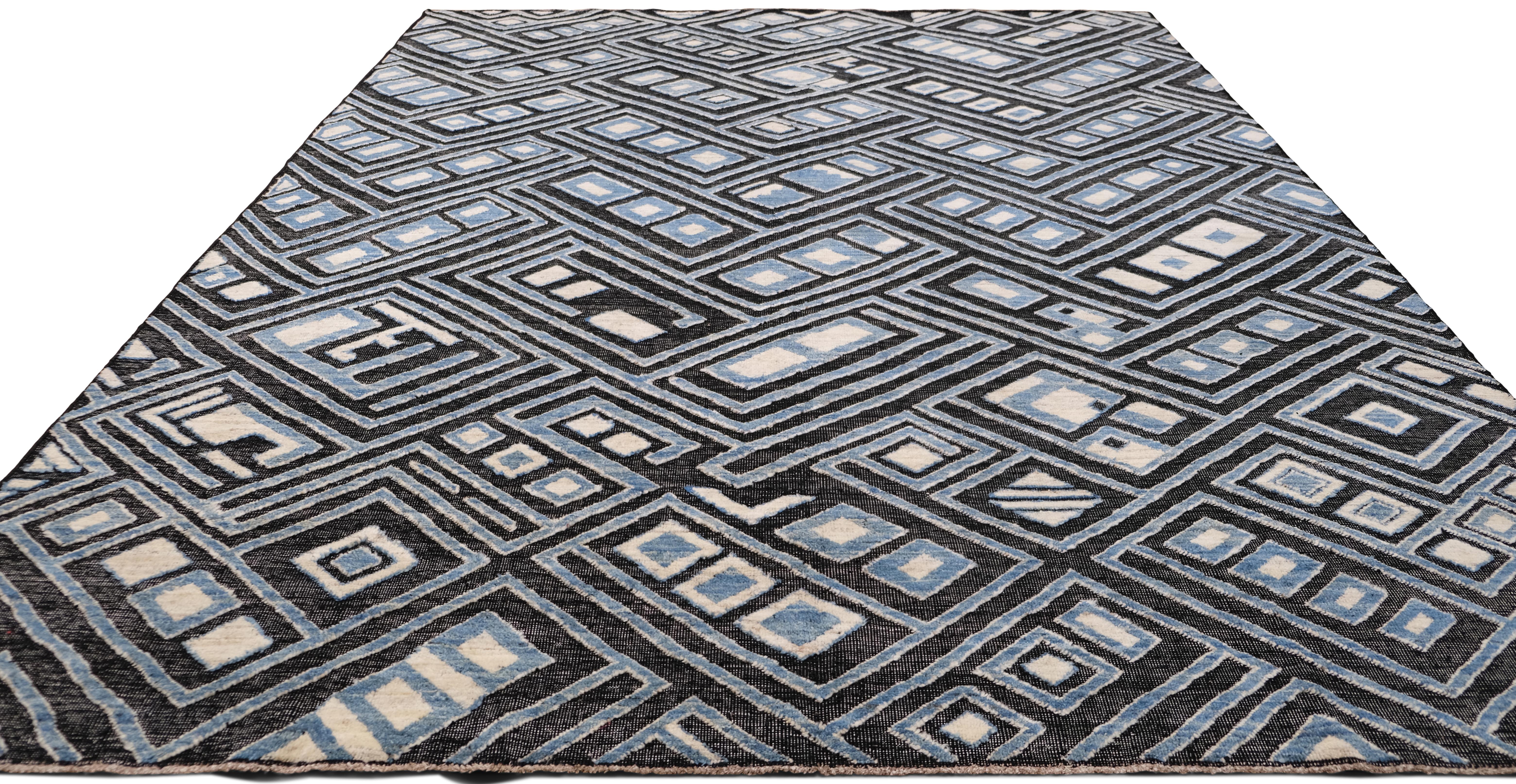 Annodato a mano Tappeto Geometrico Tribale Moderno in Lana Blu, Avorio e Carboncino 9'3''x12' in vendita