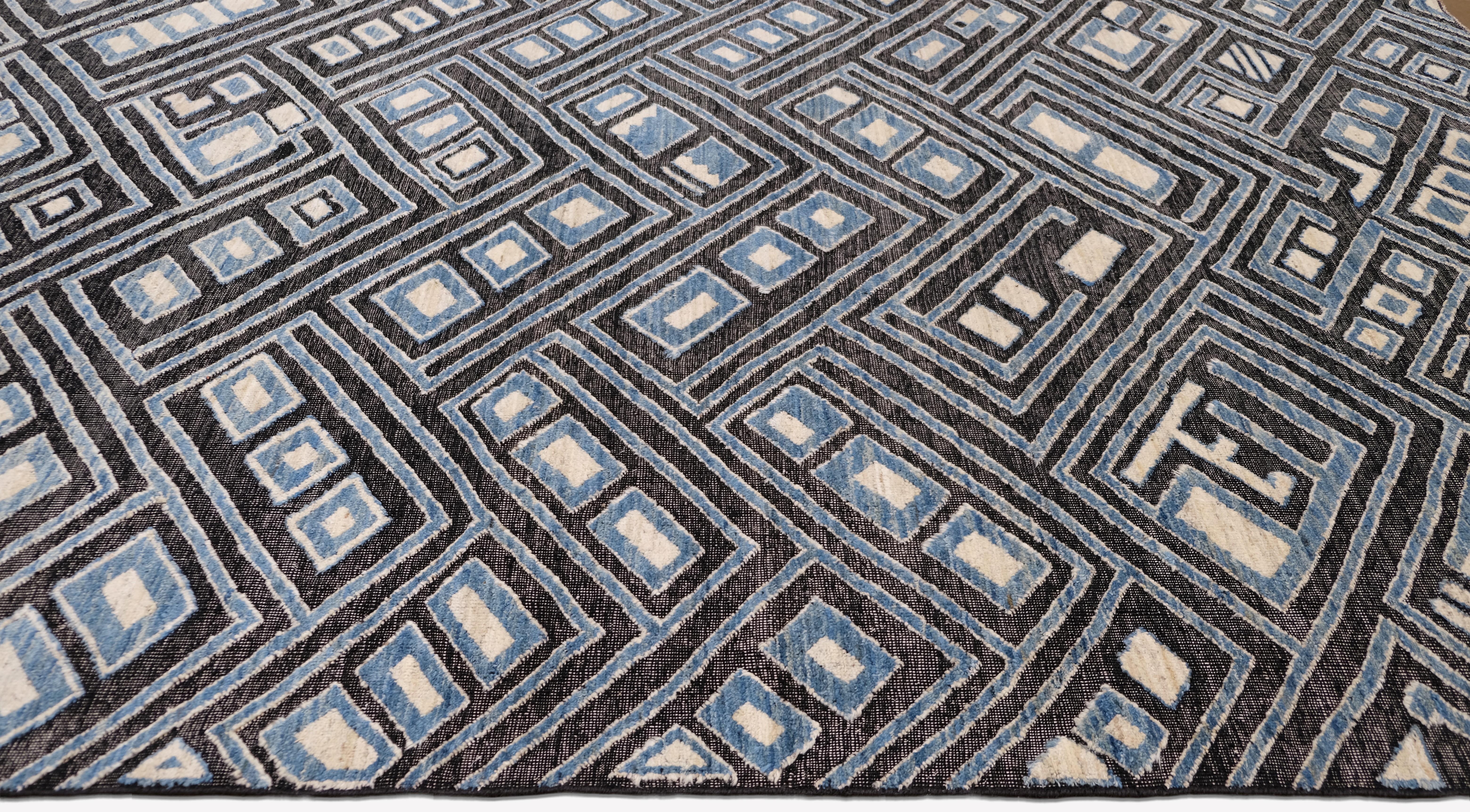 Tappeto Geometrico Tribale Moderno in Lana Blu, Avorio e Carboncino 9'3''x12' In condizioni Nuovo in vendita a Torrance, CA
