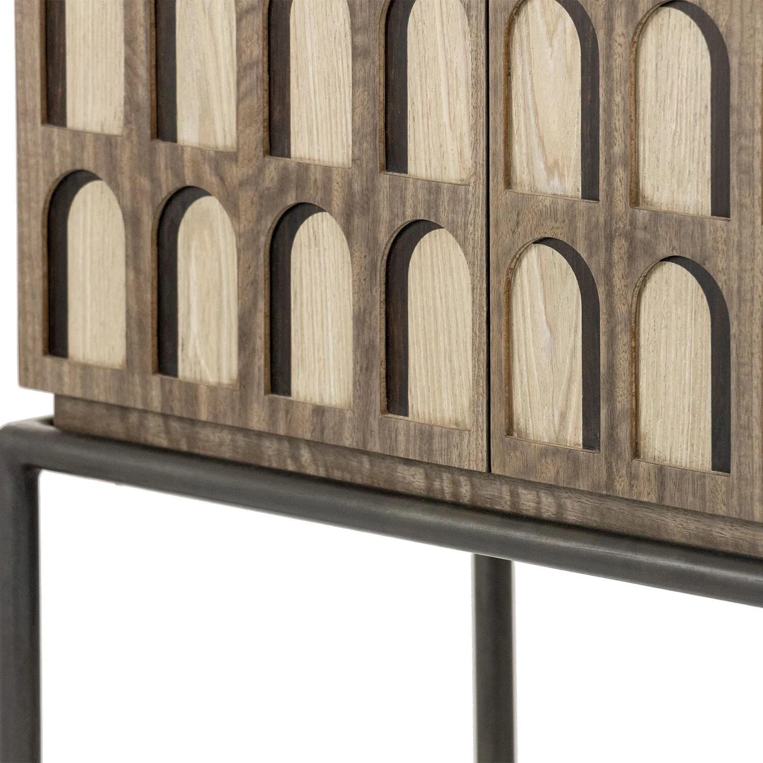 Geometric Two Doors Cabinet in Aged Eucalyptus Wood & Oxidized Brass Structure In New Condition For Sale In NEW YORK, NY