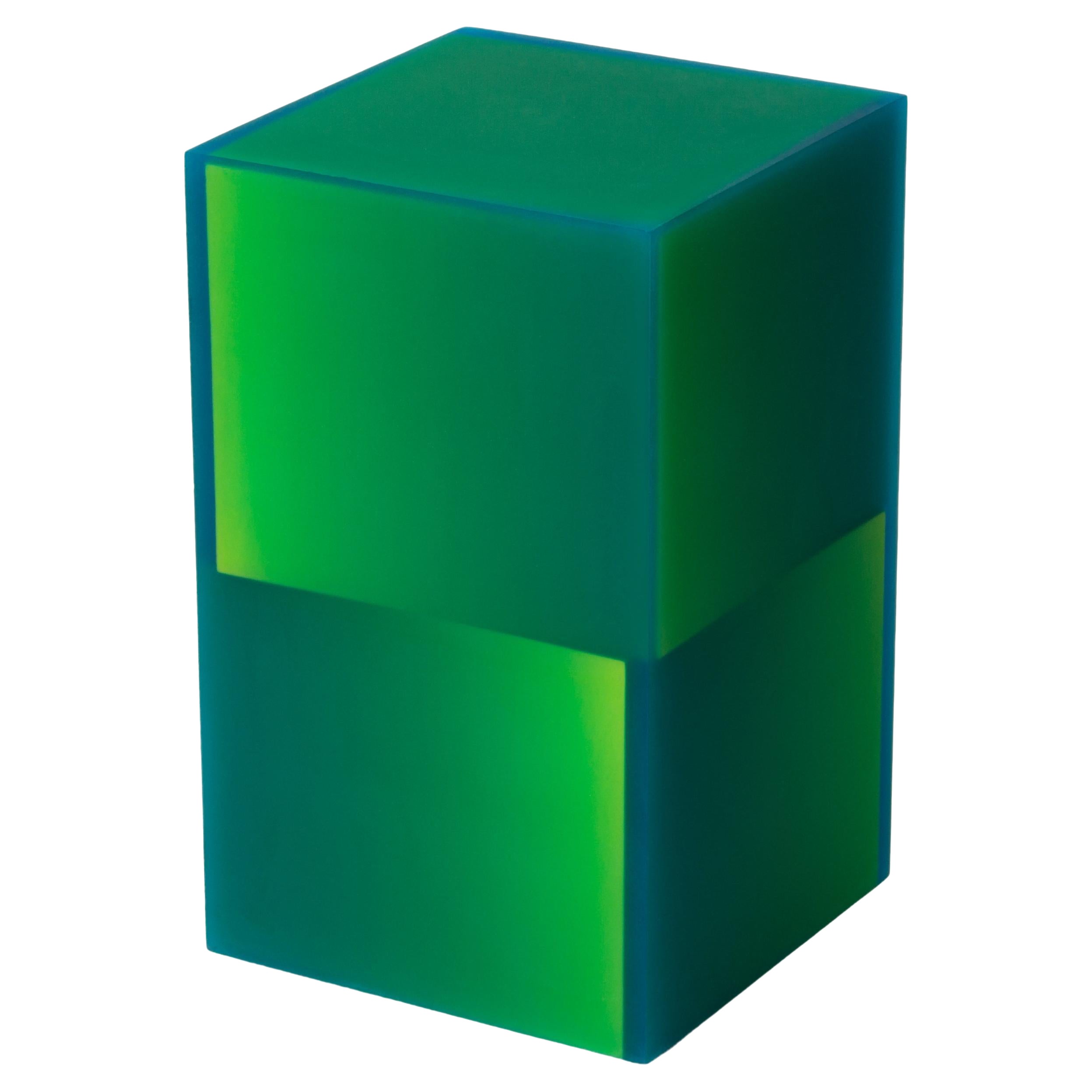 Mesa auxiliar moderna Geometric Two Way Shift Box Taburete de resina epoxi verde by Facture