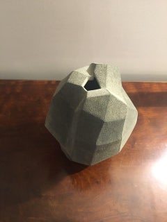 Jarrón geométrico verde de Turi Heisselberg Pedersen