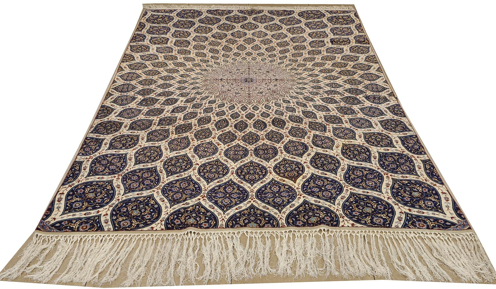 Wool Nazmiyal Collection Vintage Isfahan Persian Rug. Size: 6 ft 8 in x 8 ft 8 in