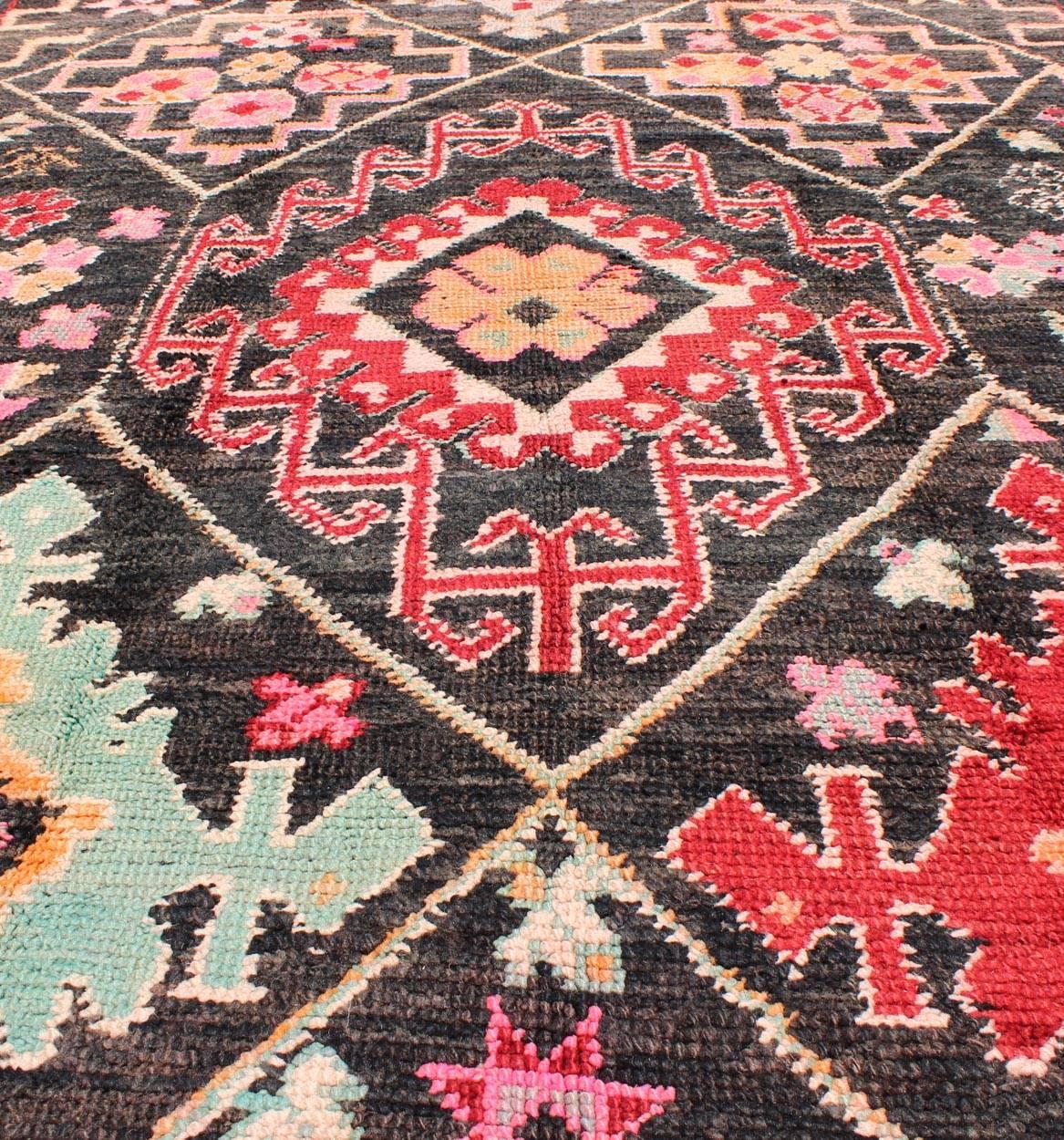 Geometric Vintage Moroccan Rug in Black, Red, Green  For Sale 2