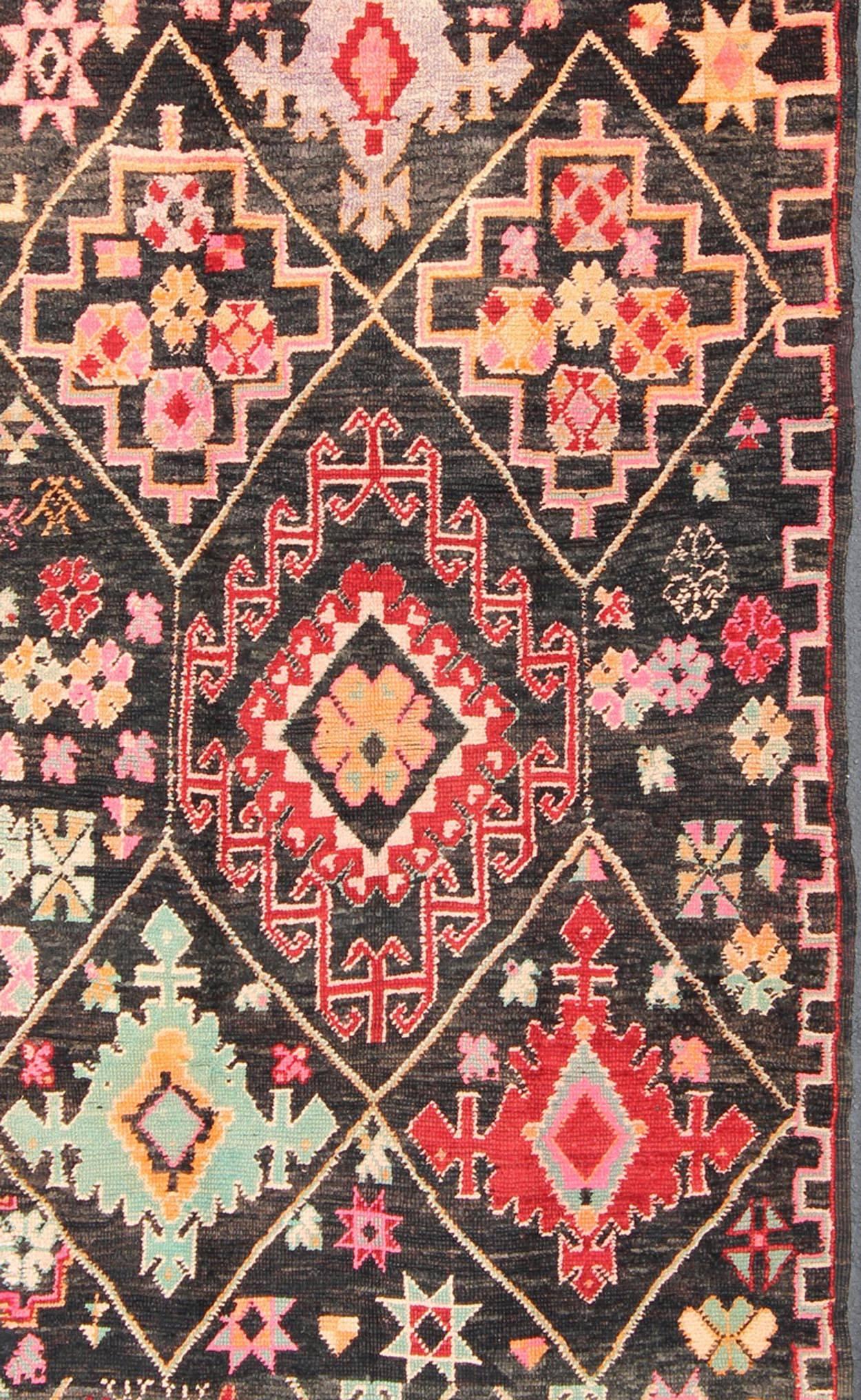 Tribal Geometric Vintage Moroccan Rug in Black, Red, Green  For Sale