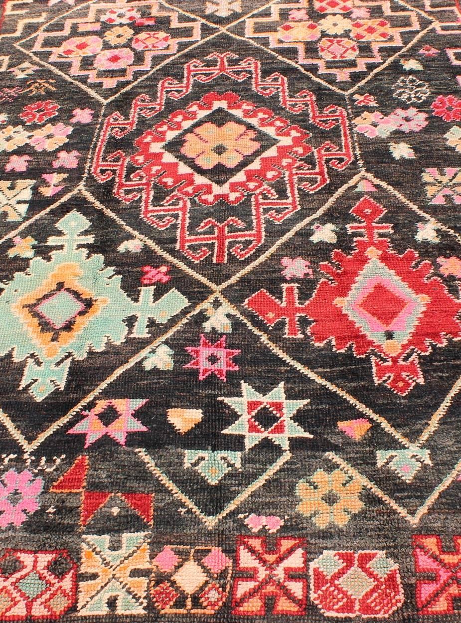 Geometric Vintage Moroccan Rug in Black, Red, Green  For Sale 1