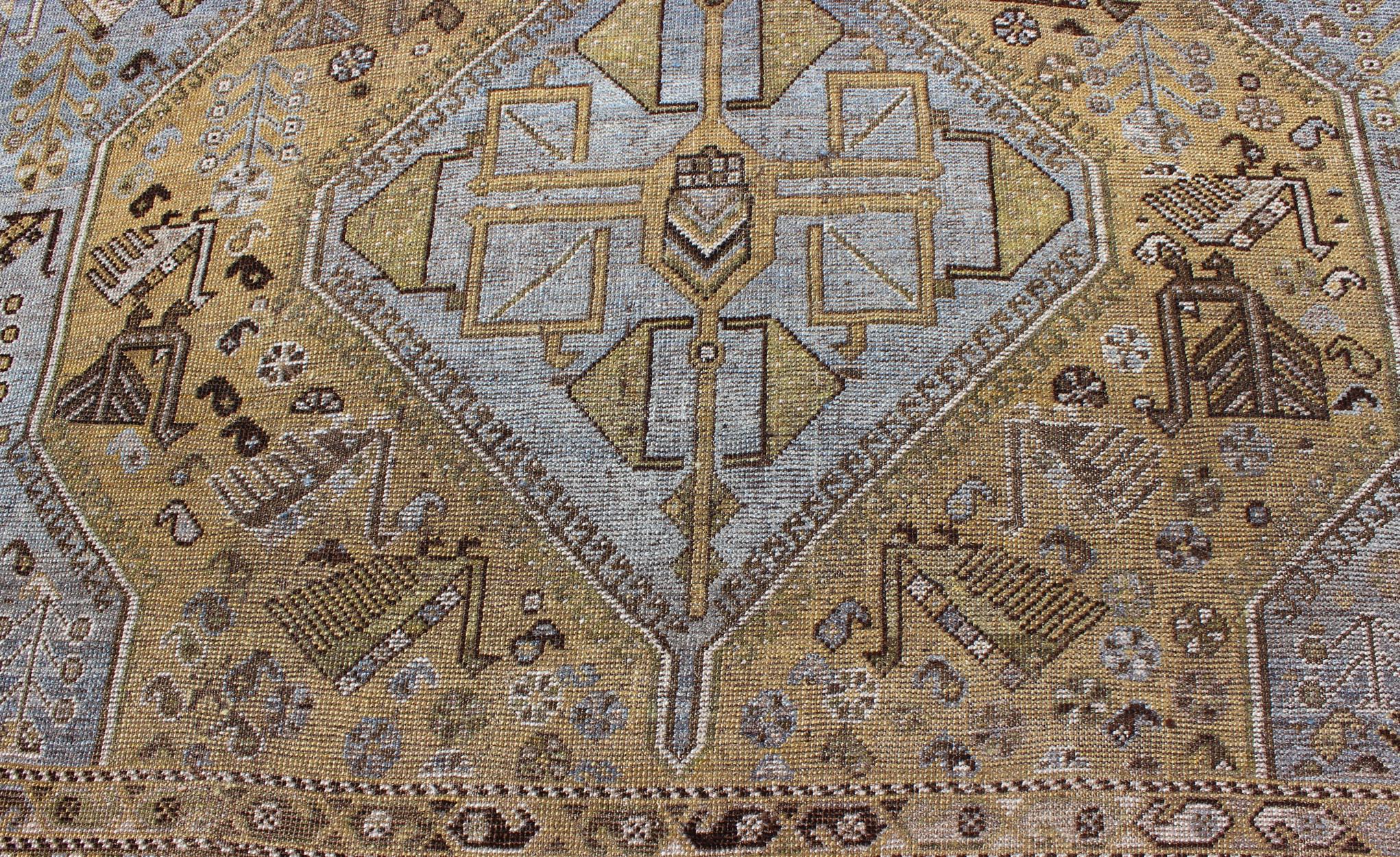 Geometric Vintage Persian Shiraz Rug Tri-Medallion Design in Lavender and Olive For Sale 1
