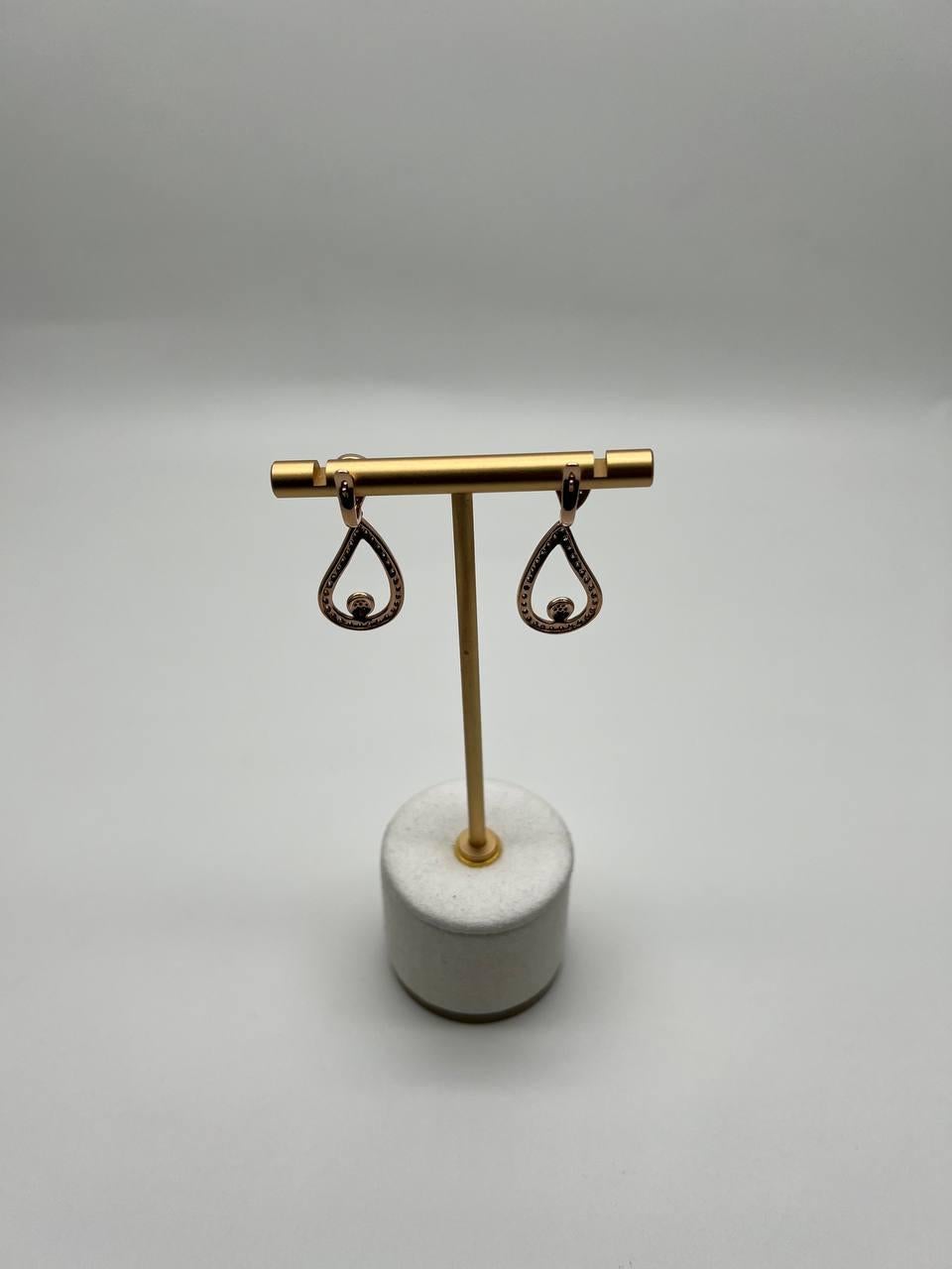 Geometric Wave Leaf Water Shape White Champagne Diamond 14K Yellow Gold Earrings For Sale 5