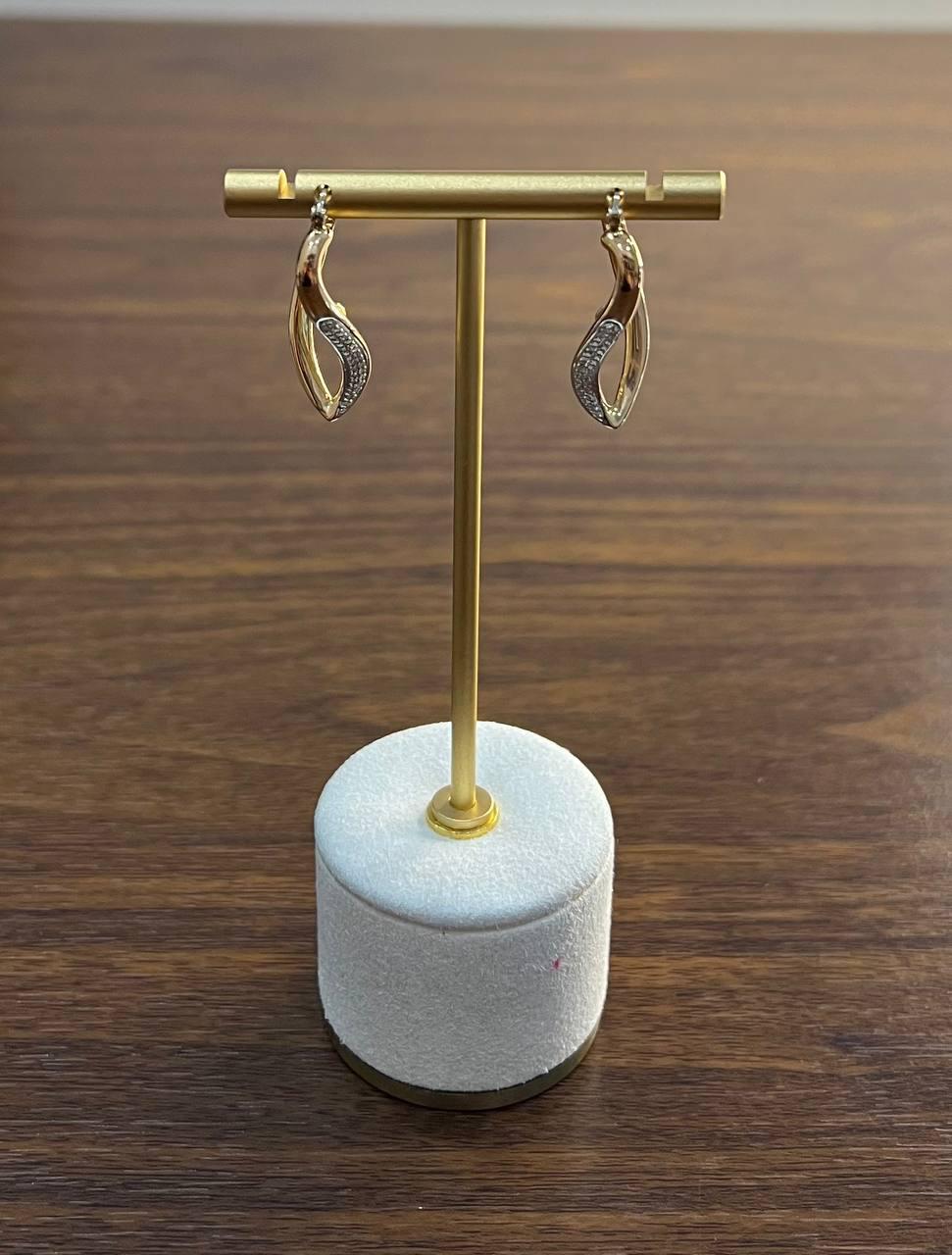 Taglio misto Orecchini pendenti a onde geometriche con diamante in oro rosa 14K in vendita