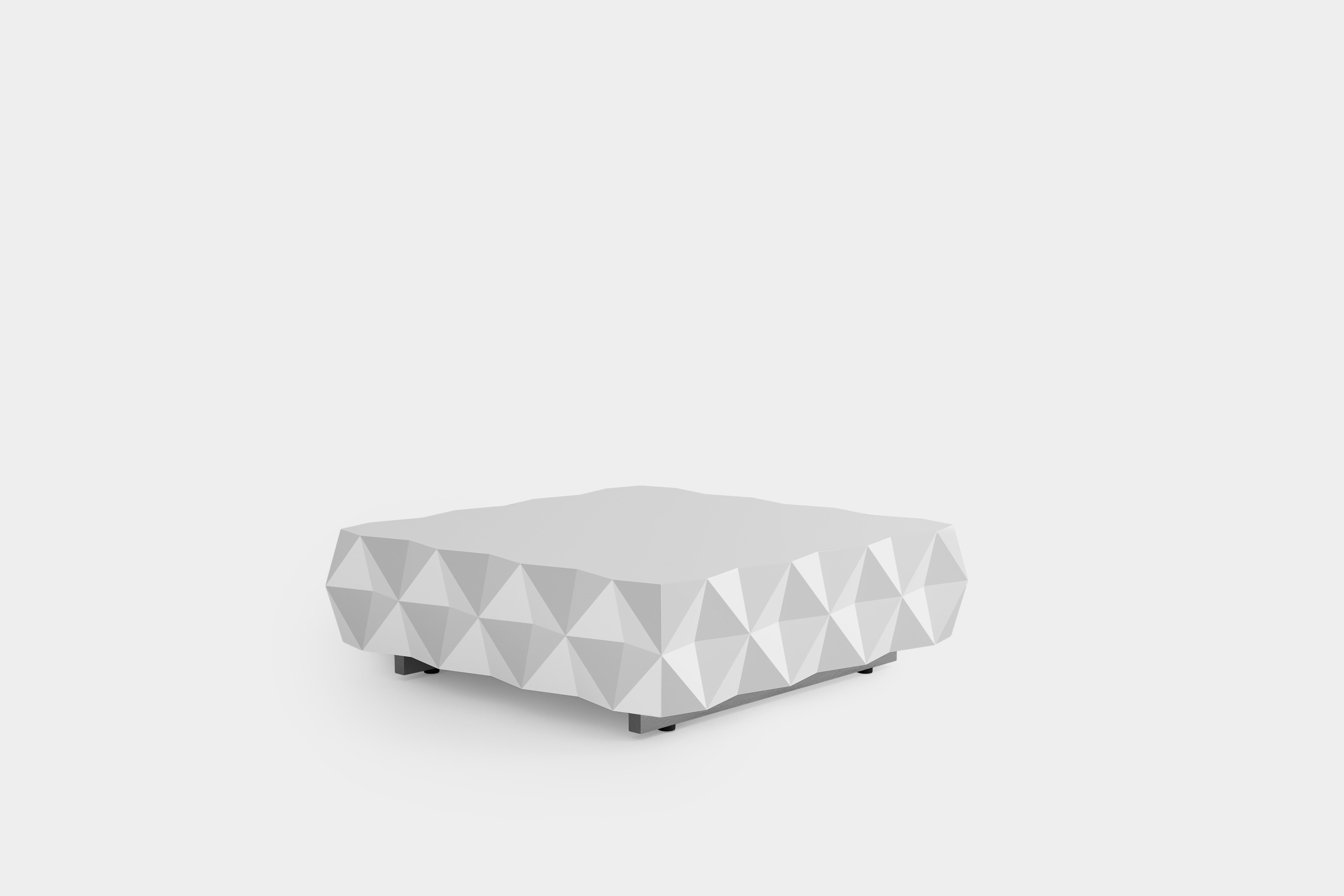 XXIe siècle et contemporain Rocky Coffee Table, Table basse géométrique en blanc par Joel Escalona en vente