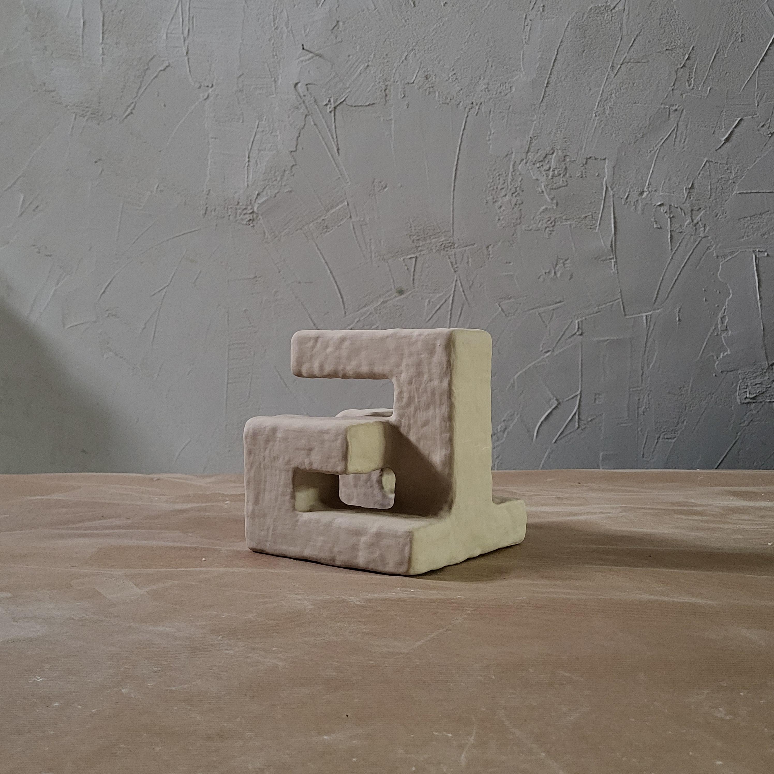 Geometrisch weiß Skulptur zeitgenössisches Holz organischer Gips HYPERCUBE (Moderne) im Angebot