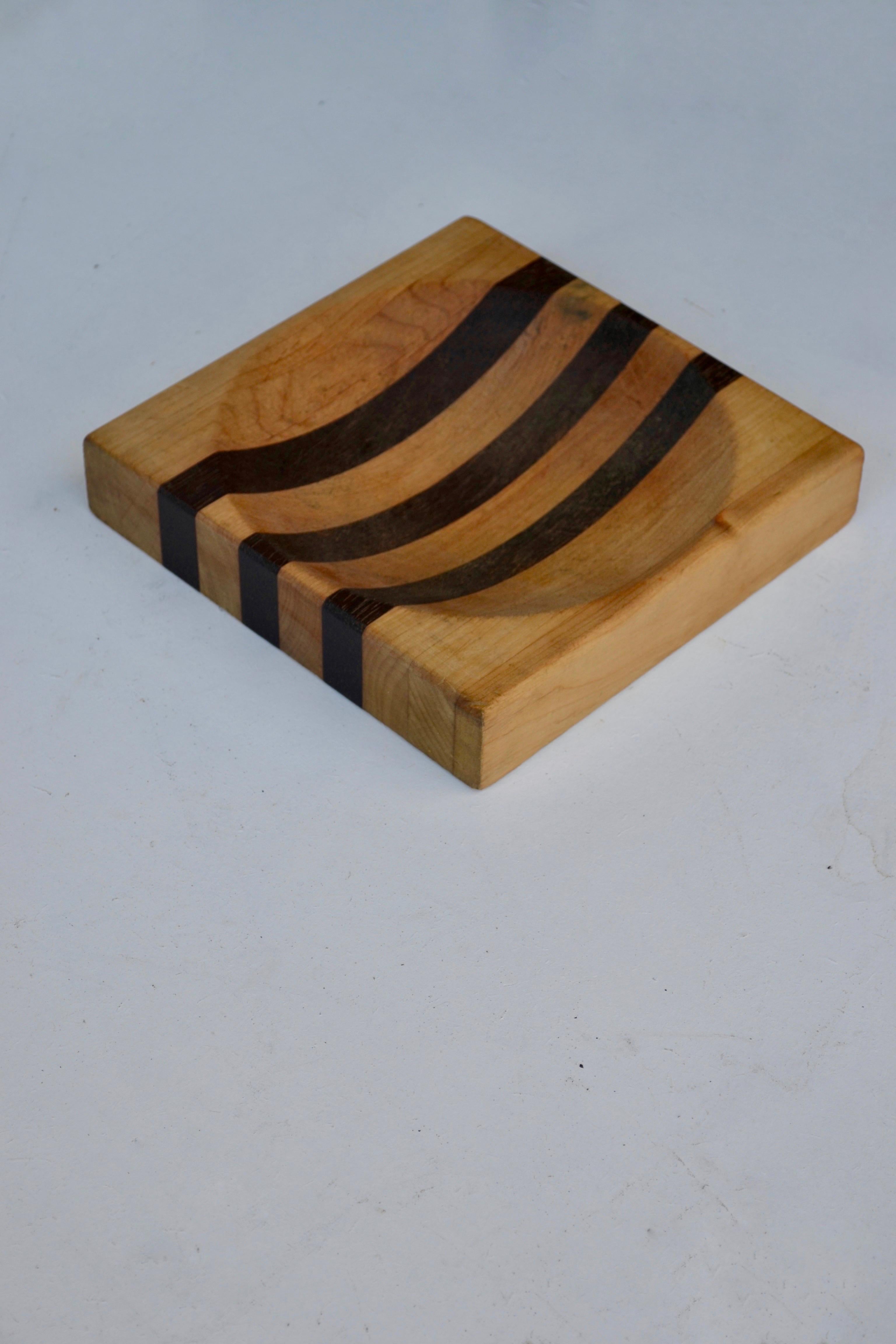 Catchall geometrico in legno - Francia - Anni '70 in vendita 3