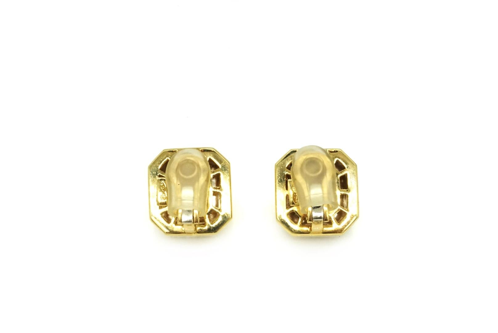 Geometrical 18k White and Yellow Gold Citrine Ear-Clips In Excellent Condition For Sale In New York, NY
