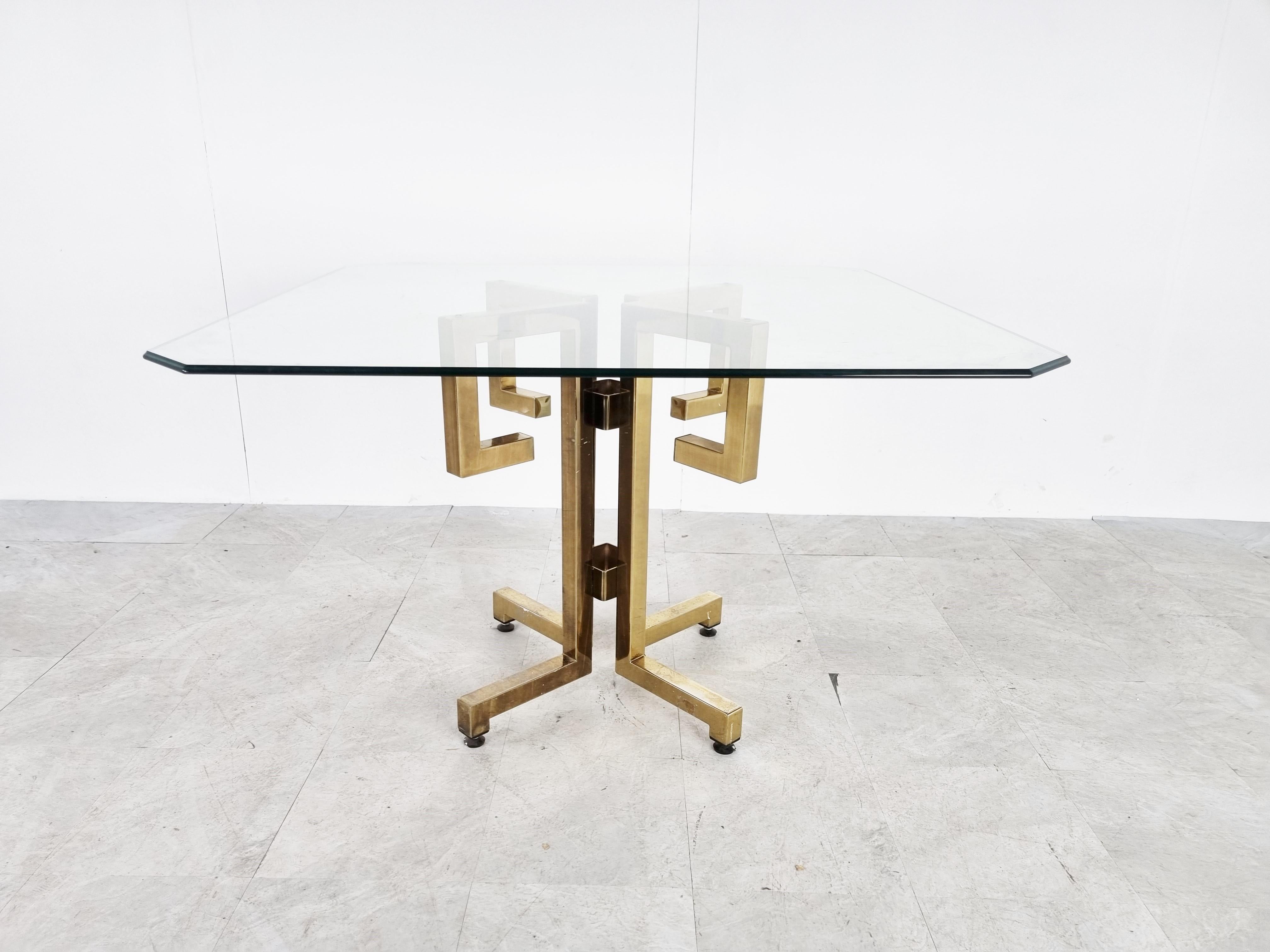 Hollywood Regency Table de salle à manger géométrique en laiton, 1970 en vente