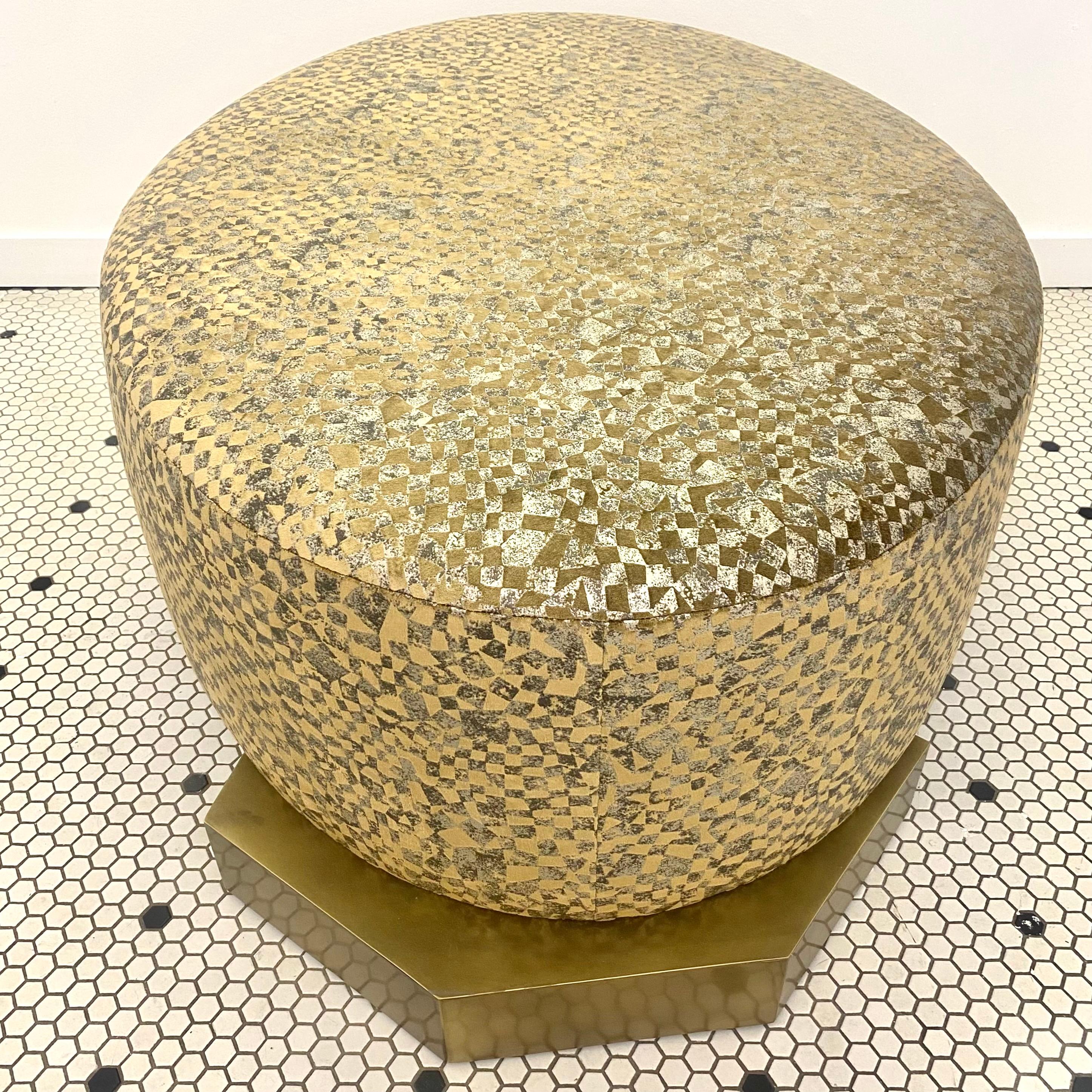 Geometrical Brass Pouf Ottoman In Good Condition For Sale In Los Angeles, CA