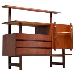 Credenza geométrica de madera y latón, Italia Años 60