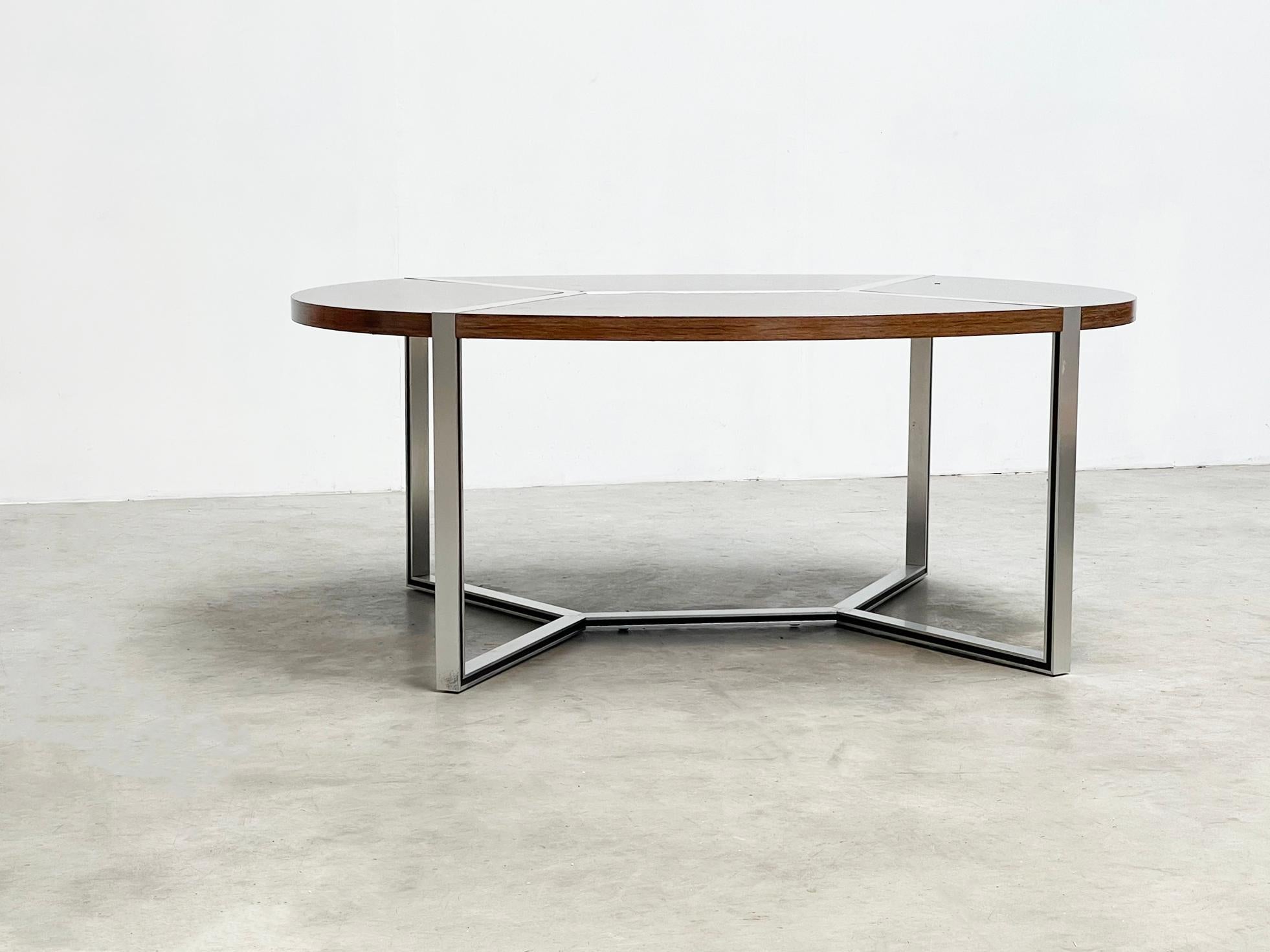 Geometrical Ligne Roset dining table designed by Henri Lesetre and Claude Gailla For Sale 1