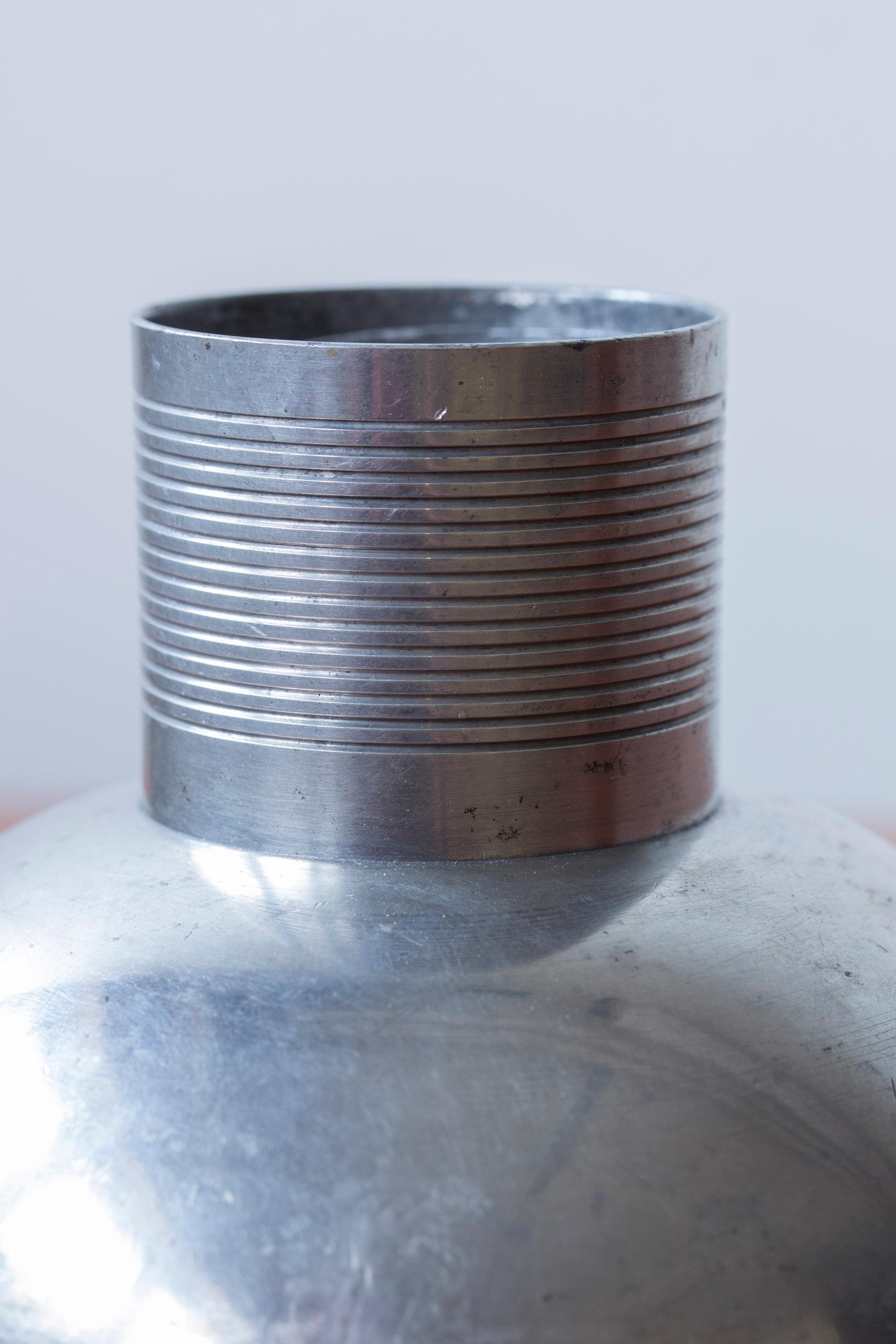 Geometrische Vase aus Zinn von Nils Fougstedt, FAK, 1934 Schweden (Skandinavische Moderne) im Angebot