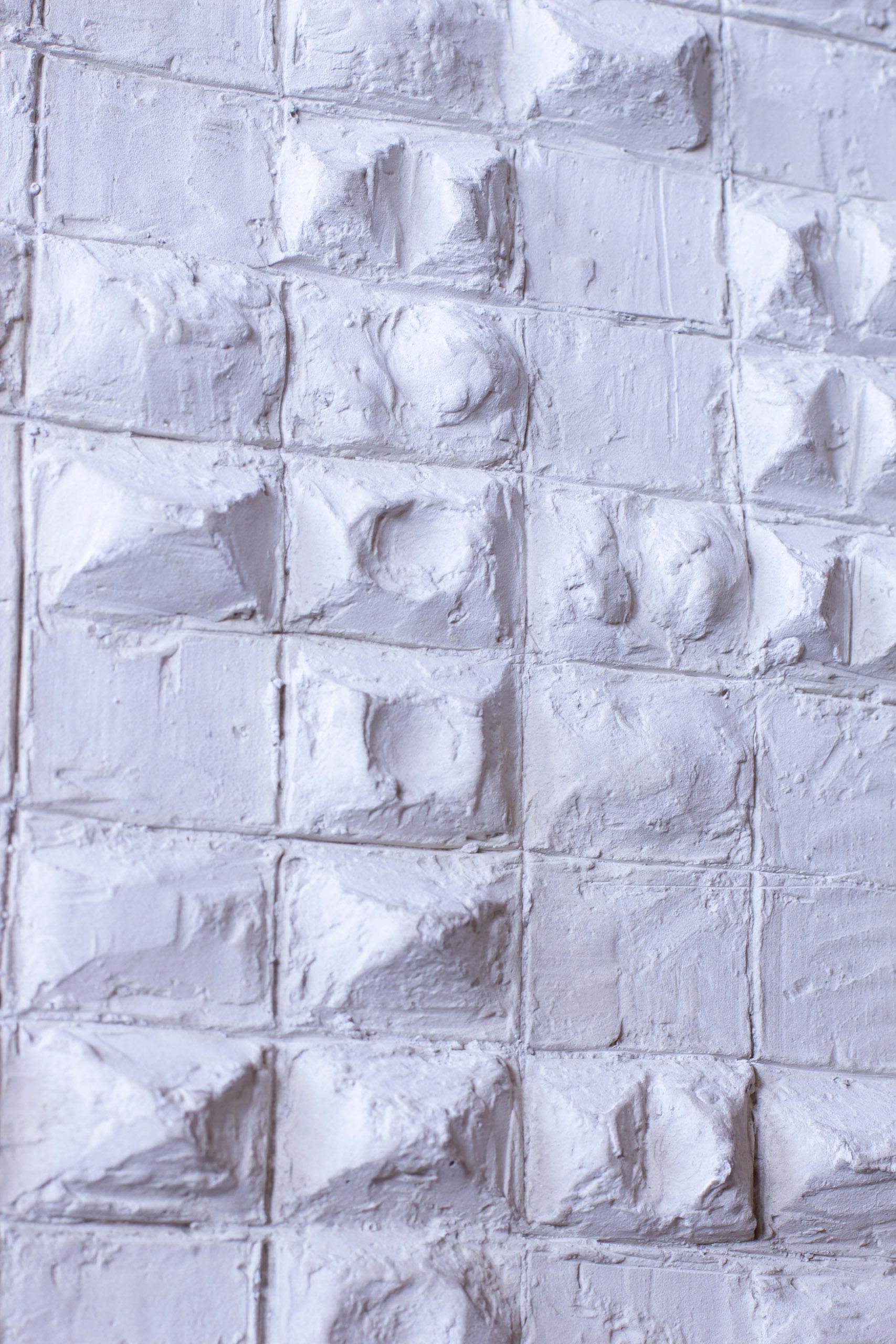 Intonaco Rilievo geometrico in gesso n. 2 di Torsten Treutiger, anni '50 in vendita