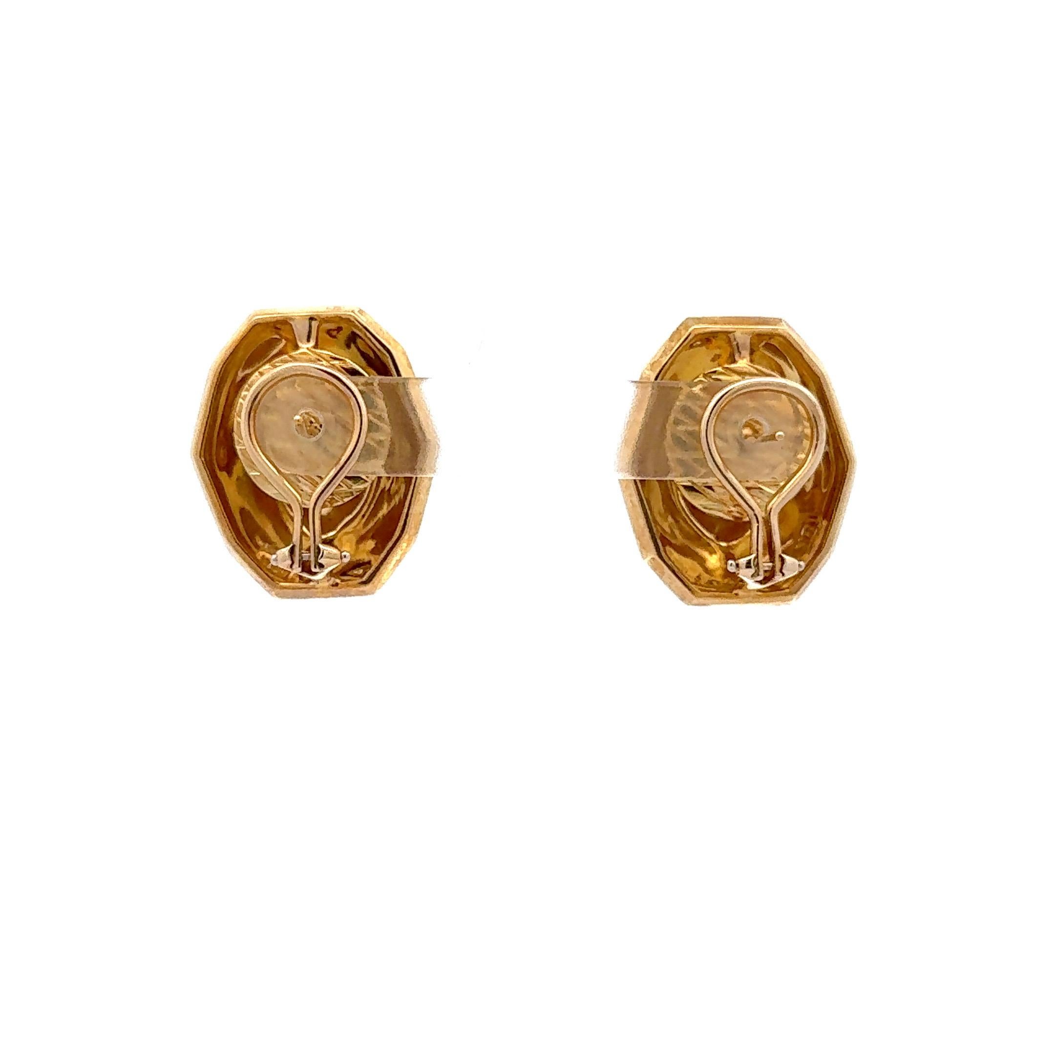 Orecchini a forma di decagono geometrico in oro giallo 18 carati 18,4 grammi In condizioni ottime in vendita a New York, NY