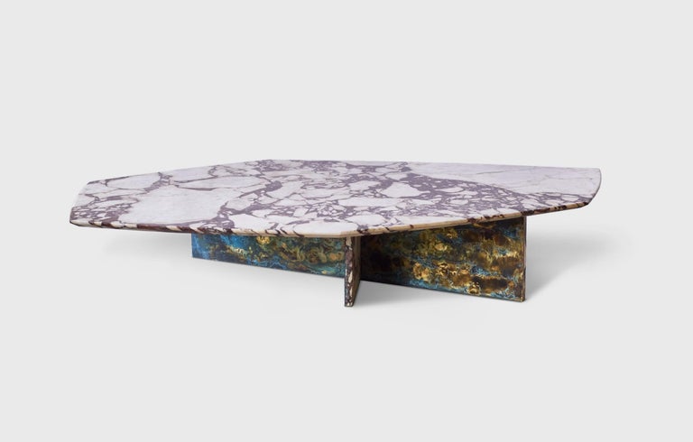Geometric marble and brass coffee table II by Atra Design
Dimensions: D 130 x W 90 x H 32 cm
Materials: Calcatta Viola Marble, brass
Other marbles and sizes available. Oxidized brass, solid brass, satin brass and polished brass mounted base