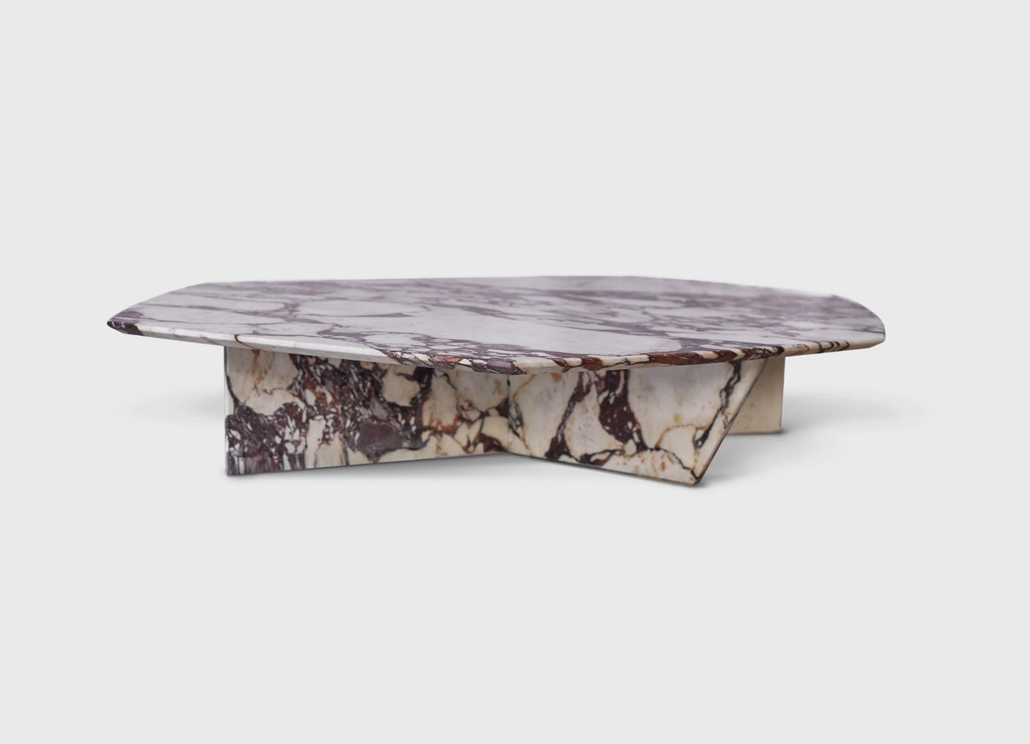 Geometrik marble coffee table by Atra Design
Dimensions: D 130 x W 90 x H 32 cm
Materials: Calcatta Vioala marble
Other marbles and sizes available.

Atra Design
We are Atra, a furniture brand produced by Atra form a mexico city–based high end