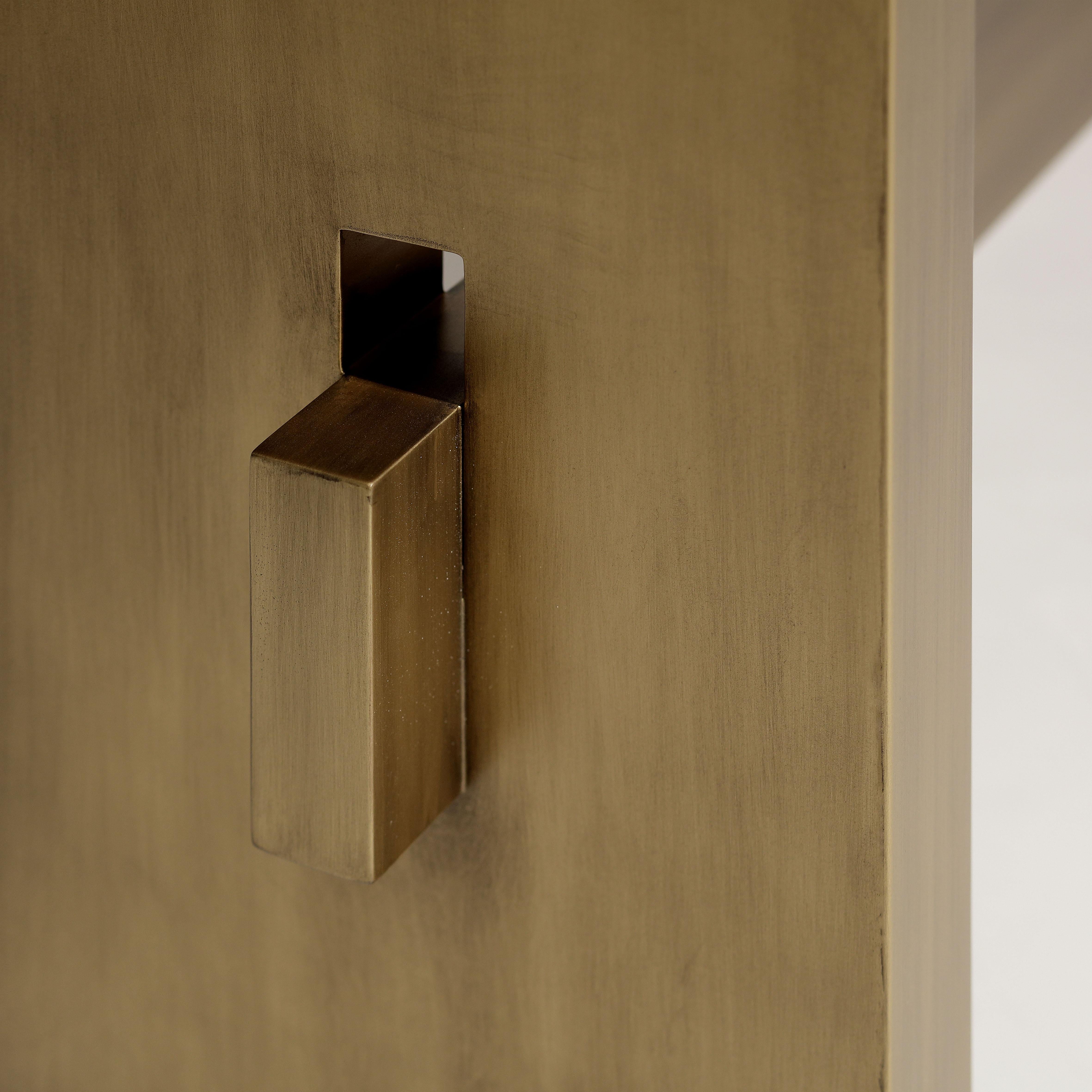 Peint à la main Table console géométrique en bronze et sycomore figuré, fabriquée à la main par Duistt en vente