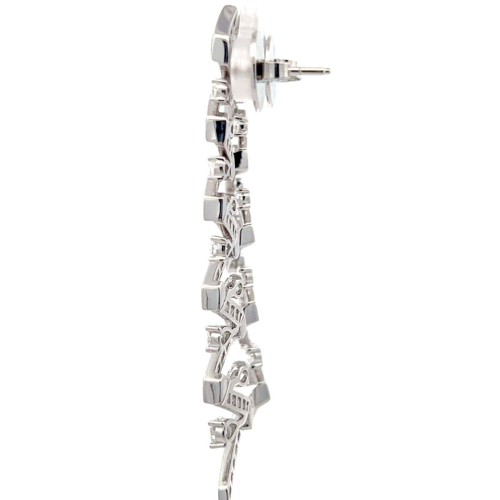 Women's Geometry Diamond 18K White Gold Exclusive Earrings For Sale