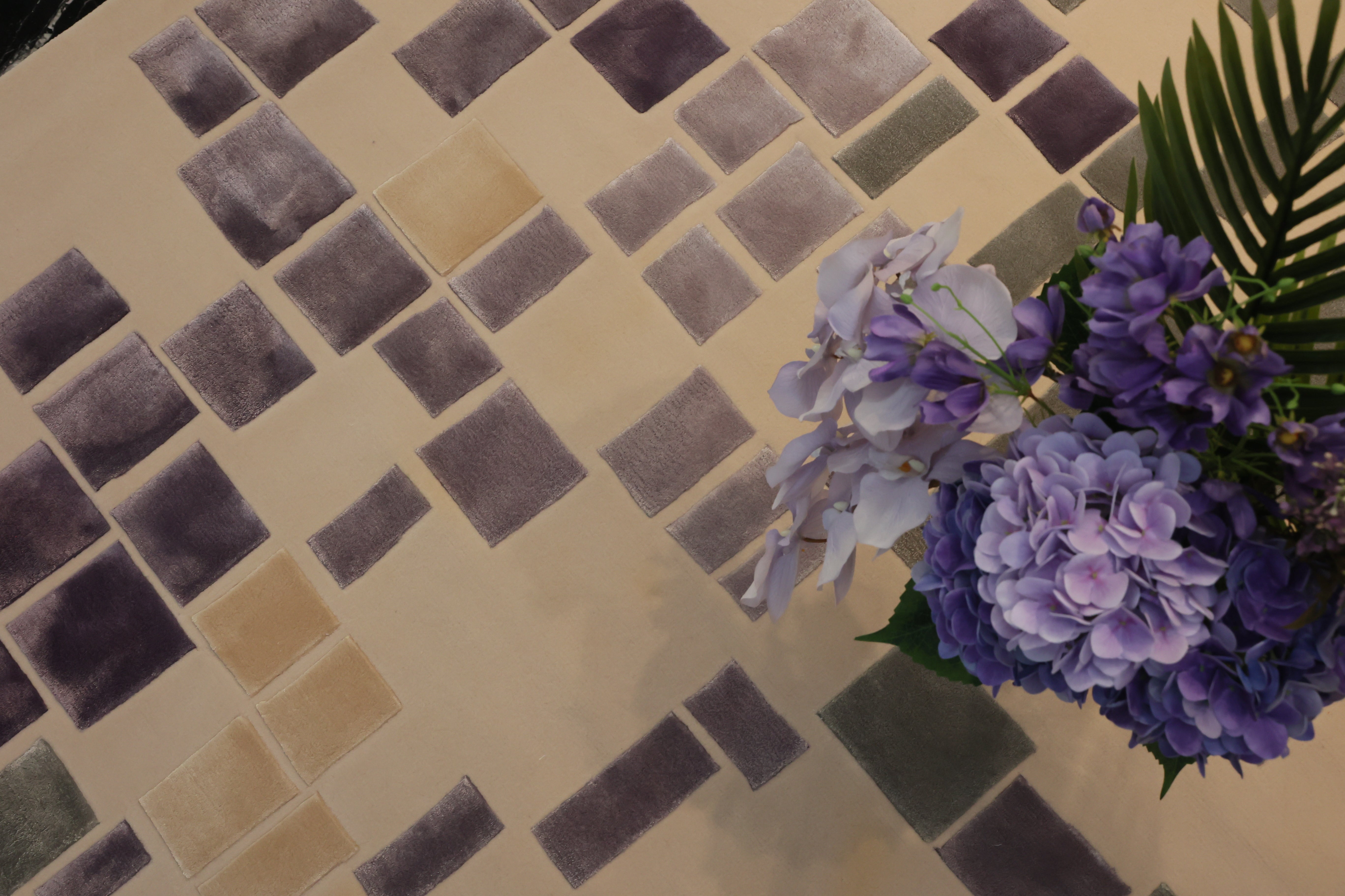 Hand-Tufted Geometric Rug by FULI, 10x13ft, Modern Chinese Design For Sale