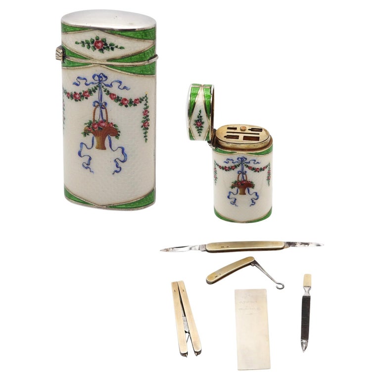 Ladies Chinoiserie Enameled Necessaire (or Etui) Box Ladies Chinoiserie Enameled Necessaire (or Etui) Box