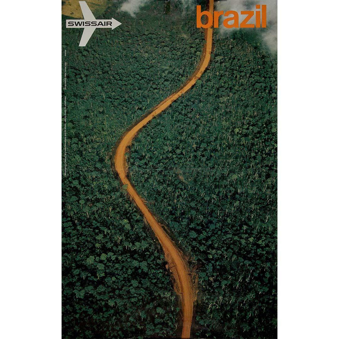 Cartel de viaje original de 1972 a Brasil Swissair compañía aérea nacional de Suiza - Print de Georg Gerster