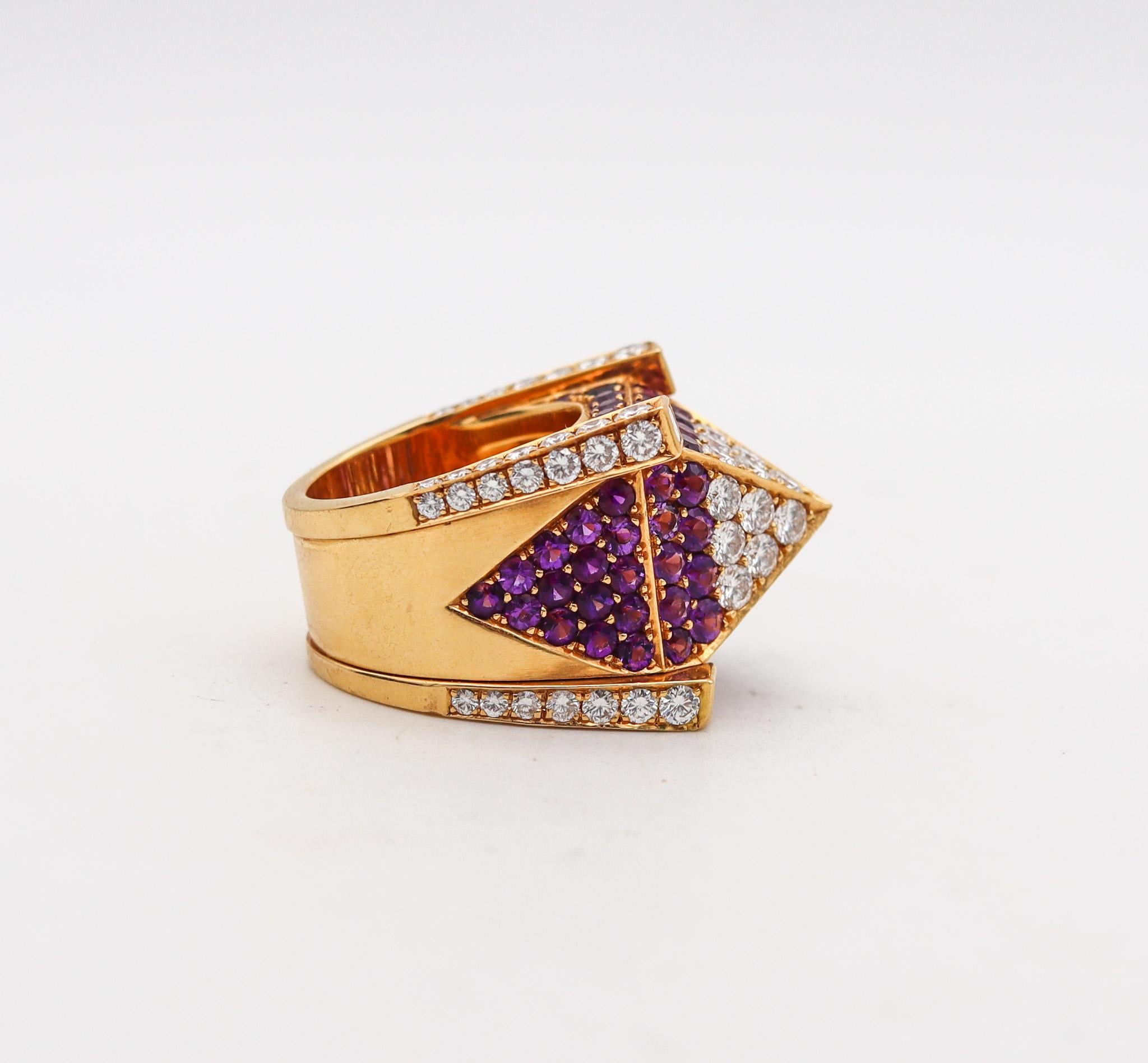 Brilliant Cut GEORG HORNEMANN Cocktail Ring In 18Kt Gold With 14.49 Ctw In Diamonds & Sapphire For Sale