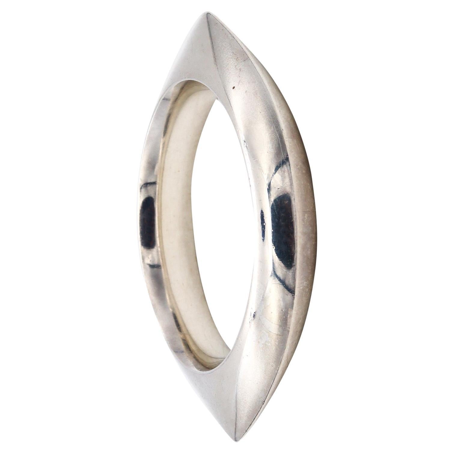 Georg Jensen 1956 Denmark by Nanna Ditzel Geometrischer Mobius-Armreif in Sterling