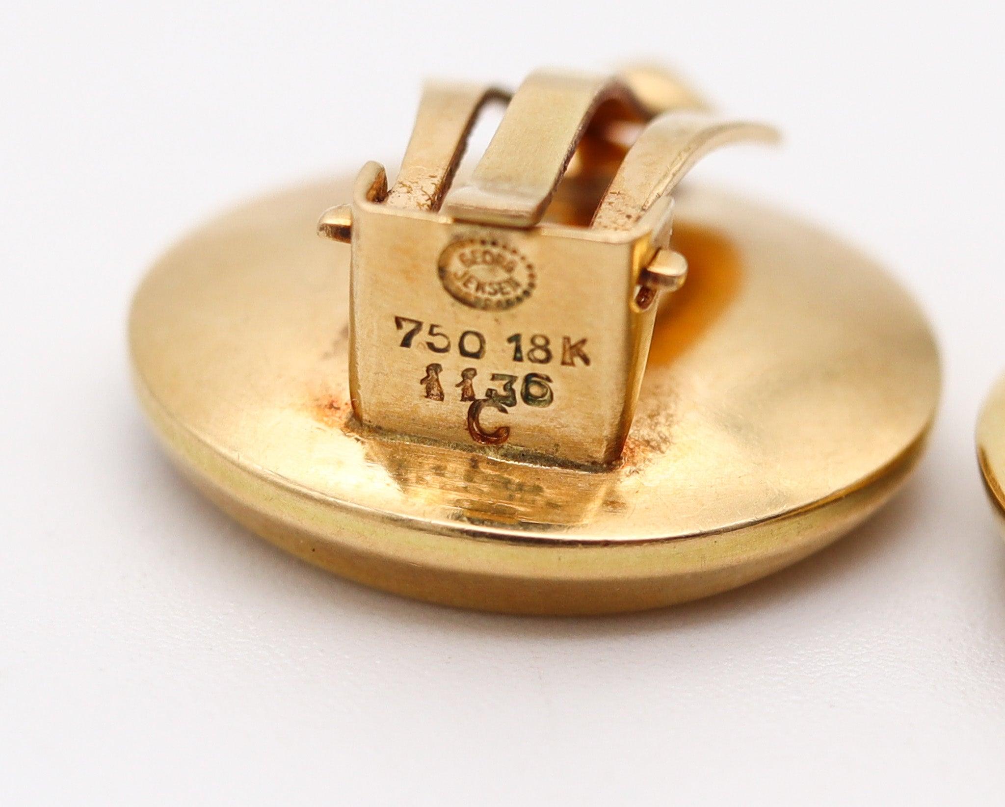 GEORG JENSEN 1960 Nanna Ditzel Clips-On Earrings In 18Kt Yellow Gold Model 1136C In Excellent Condition For Sale In Miami, FL