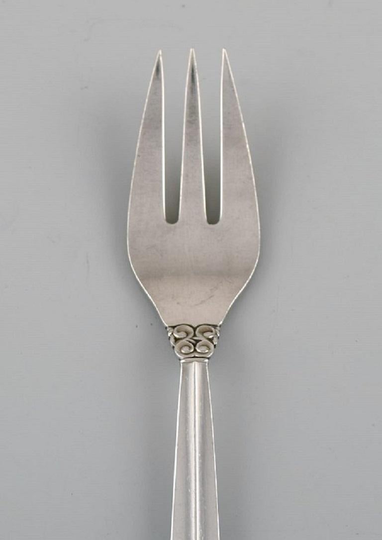 Art déco Fourchette à poisson à acanthe en argent sterling de Georg Jensen, 18 fourchettes disponibles en vente