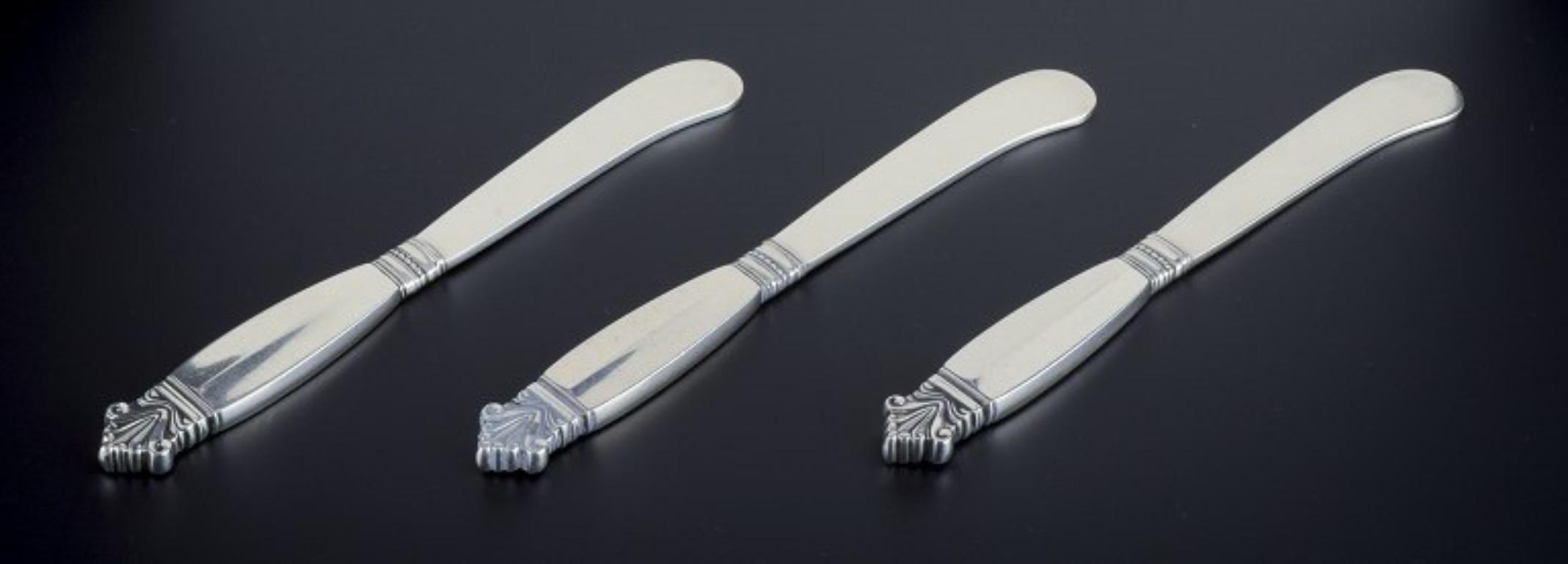 Pre-owned goods are exempt from import duties for U.S. customers. 
Therefore, no import tariffs will be applicable to your purchase.

Georg Jensen, 