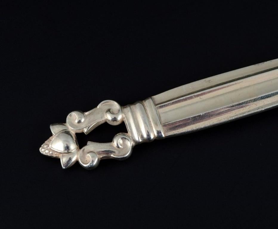 Art Deco Georg Jensen, Acorn, Large Serving Spade in Sterling Silver, 1933-1944 For Sale