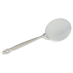 Georg Jensen, Acorn, grande spade de service en argent sterling. 1933-1944.