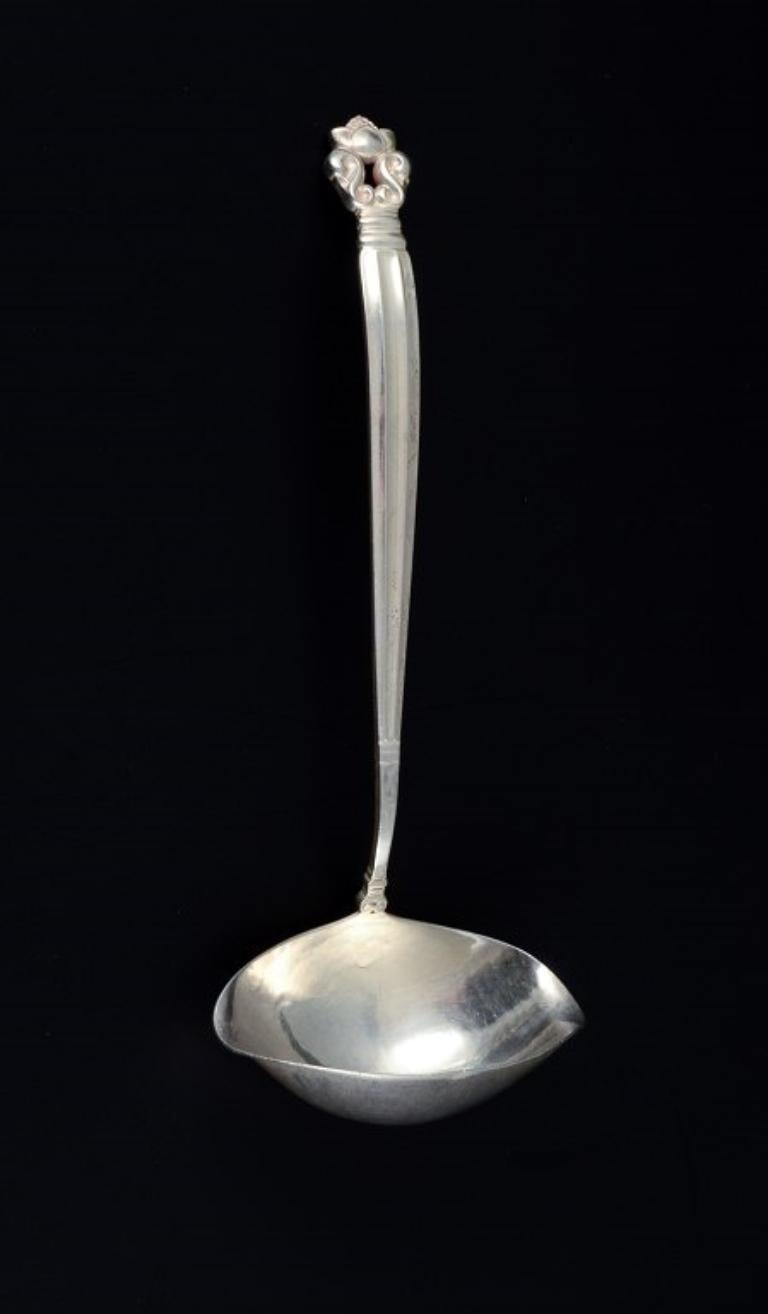 Georg Jensen, Acorn, sauce spoon in sterling silver.
Marked after 1945.
In perfect condition with minimal signs of use.
Marked with English import marks.
Dimensions: L 19.7 x D 7.7 cm.