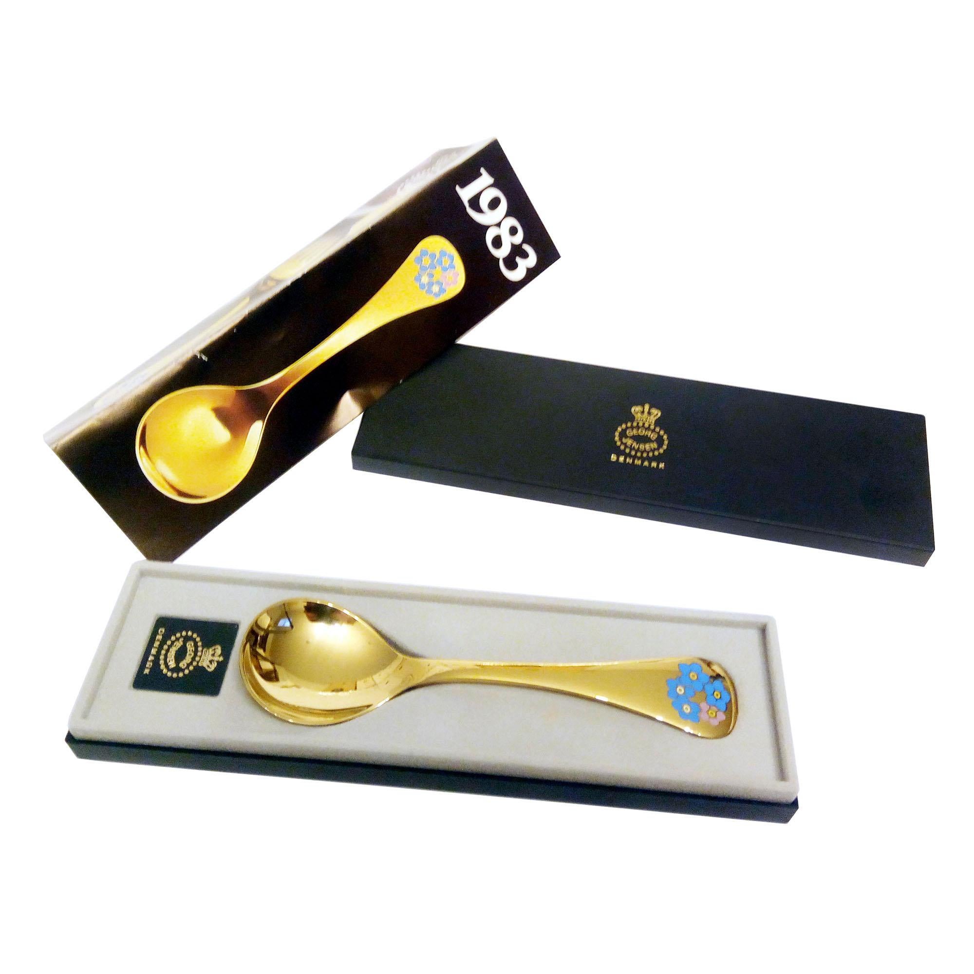 Georg Jensen Cucharas Anuales Plata de Ley Dorada con Esmalte, Lote de 10 en venta 9