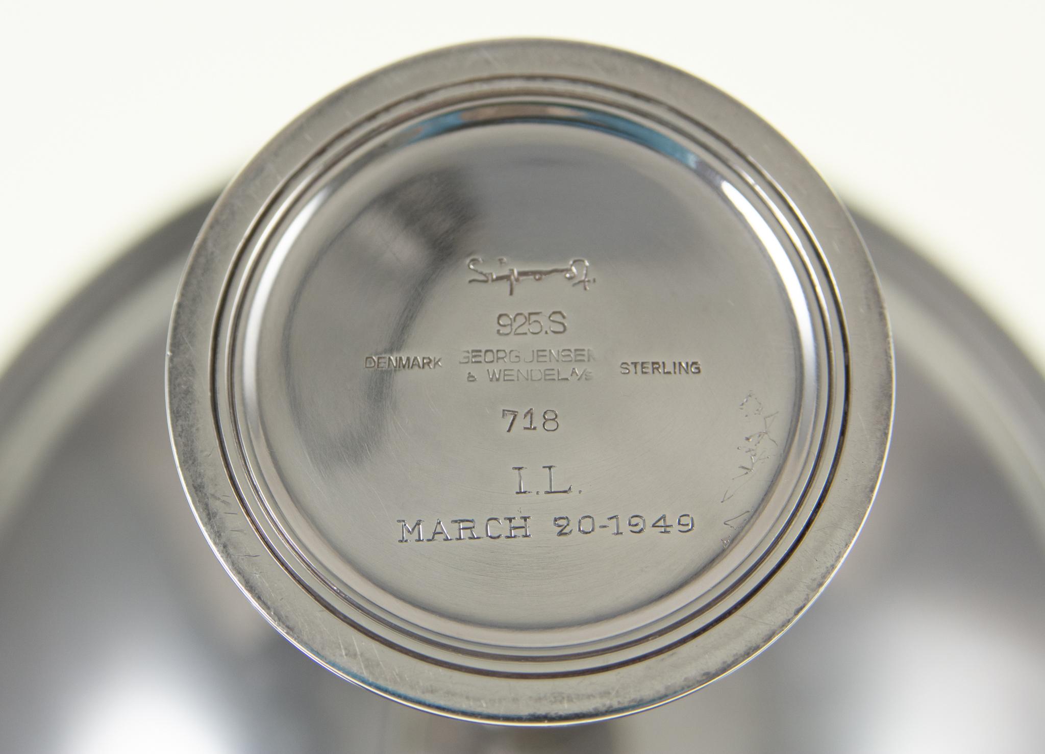 Tazza Georg Jensen Art Decó de plata de ley modelo 718 de Sigvard Bernadotte en Bueno estado para la venta en Lausanne, CH