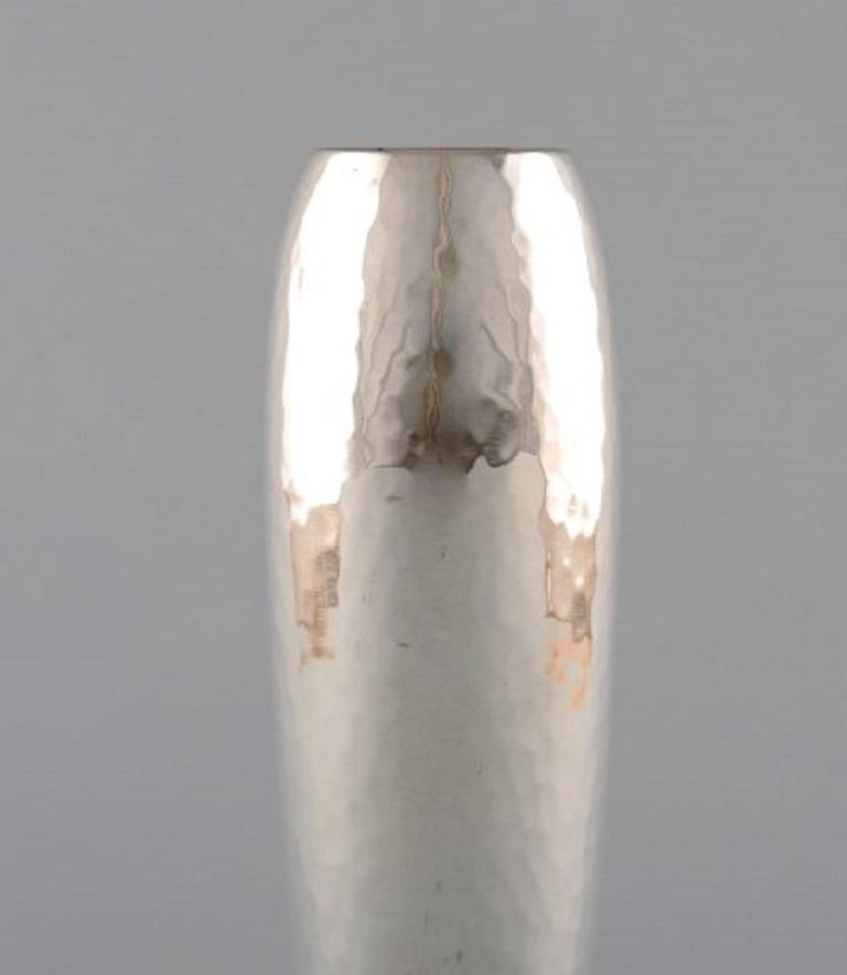 Georg Jensen Art Deco Vase in Hammered Sterling Silver, 4 Pieces In Good Condition In Copenhagen, DK