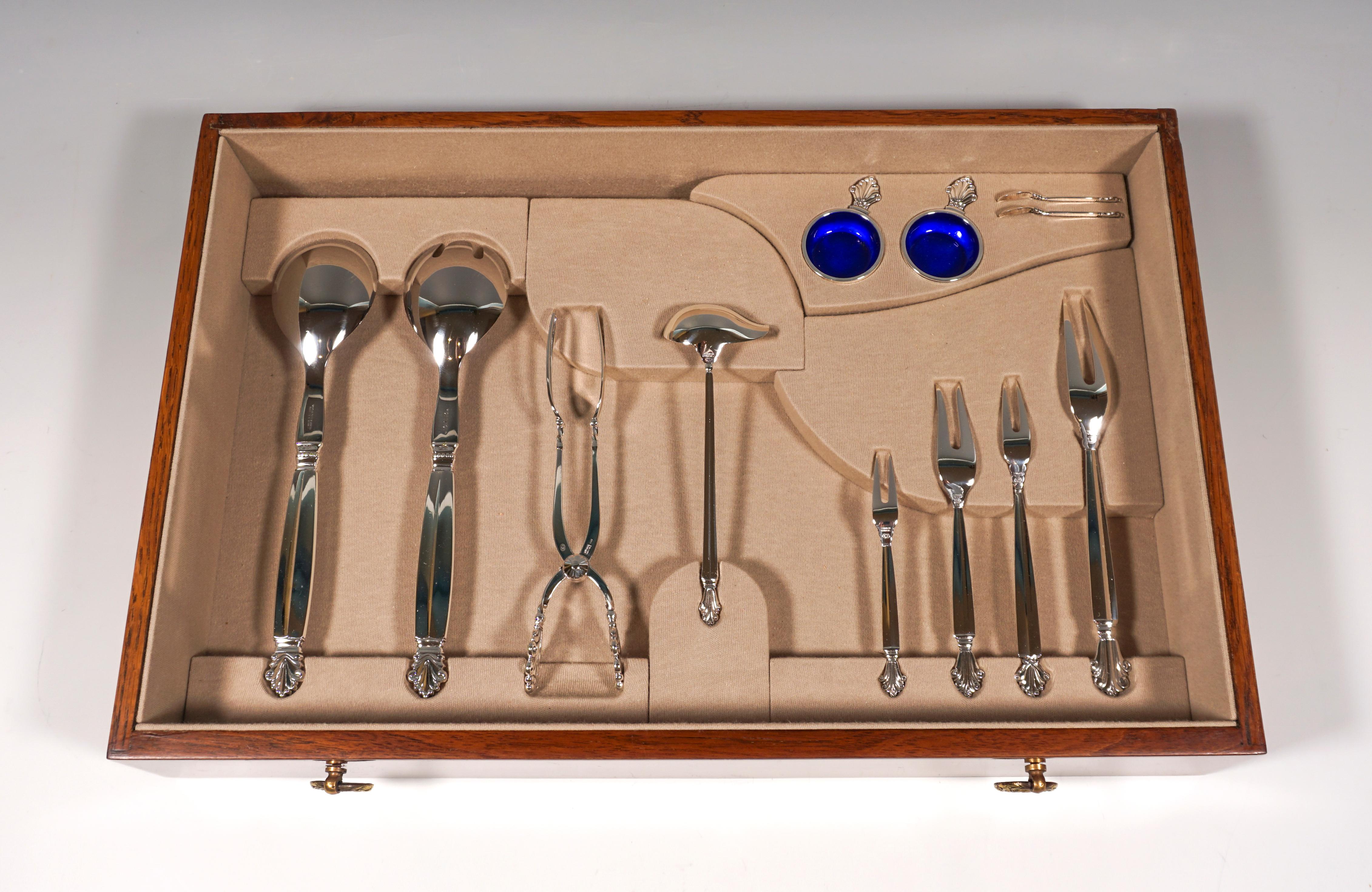 Georg Jensen  Silver Cutlery Set Acanthus in Showcase, Design Johan Rohde c 1945 7