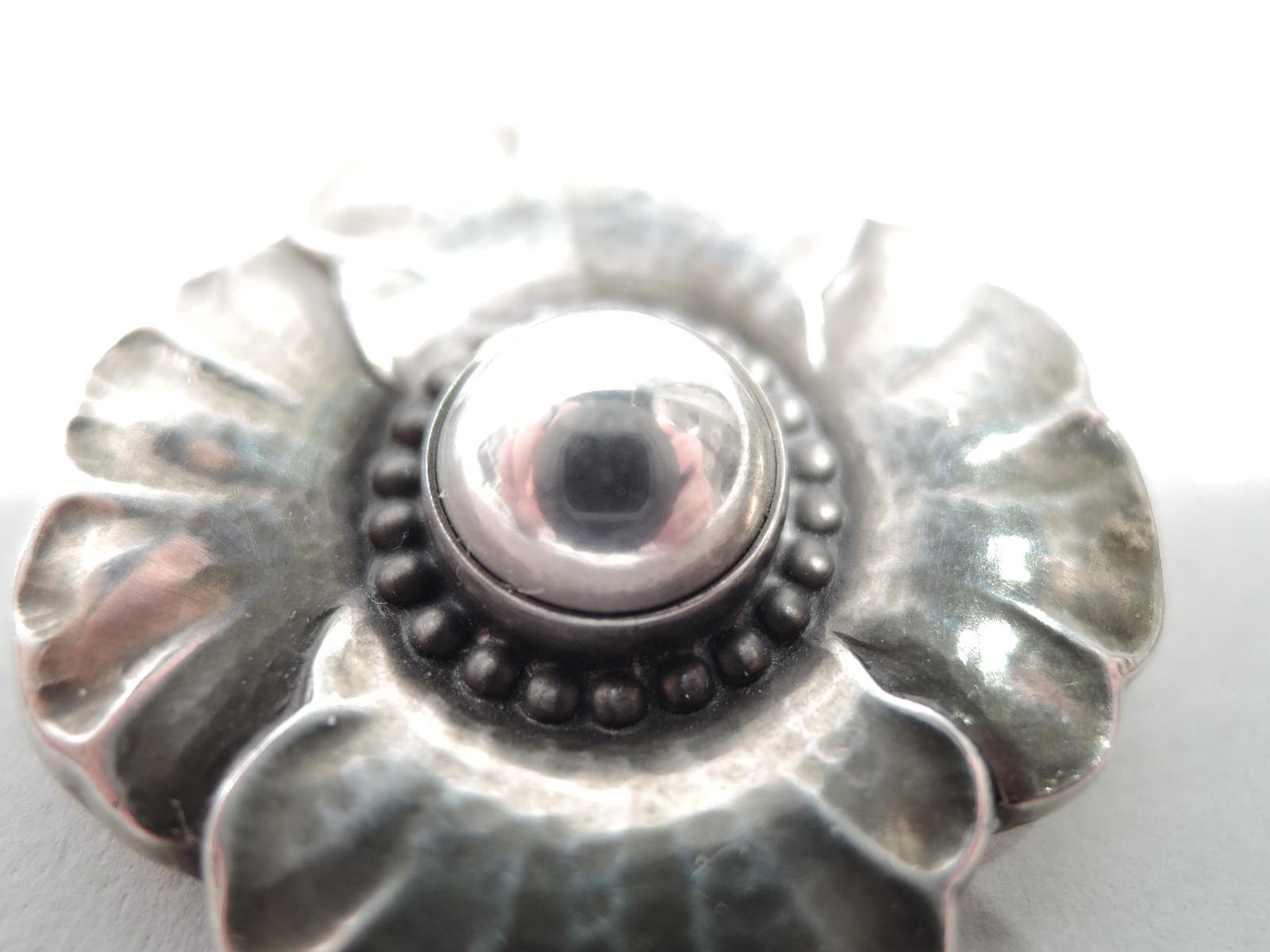 Georg Jensen Art Nouveau Sterling Silver Flower Brooch No. 189B In Excellent Condition In New York, NY