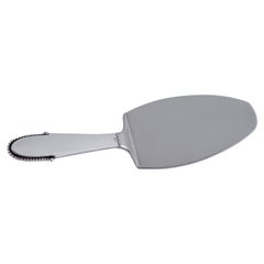 Georg Jensen Beaded. Serving spade in sterling silver with steel blade.